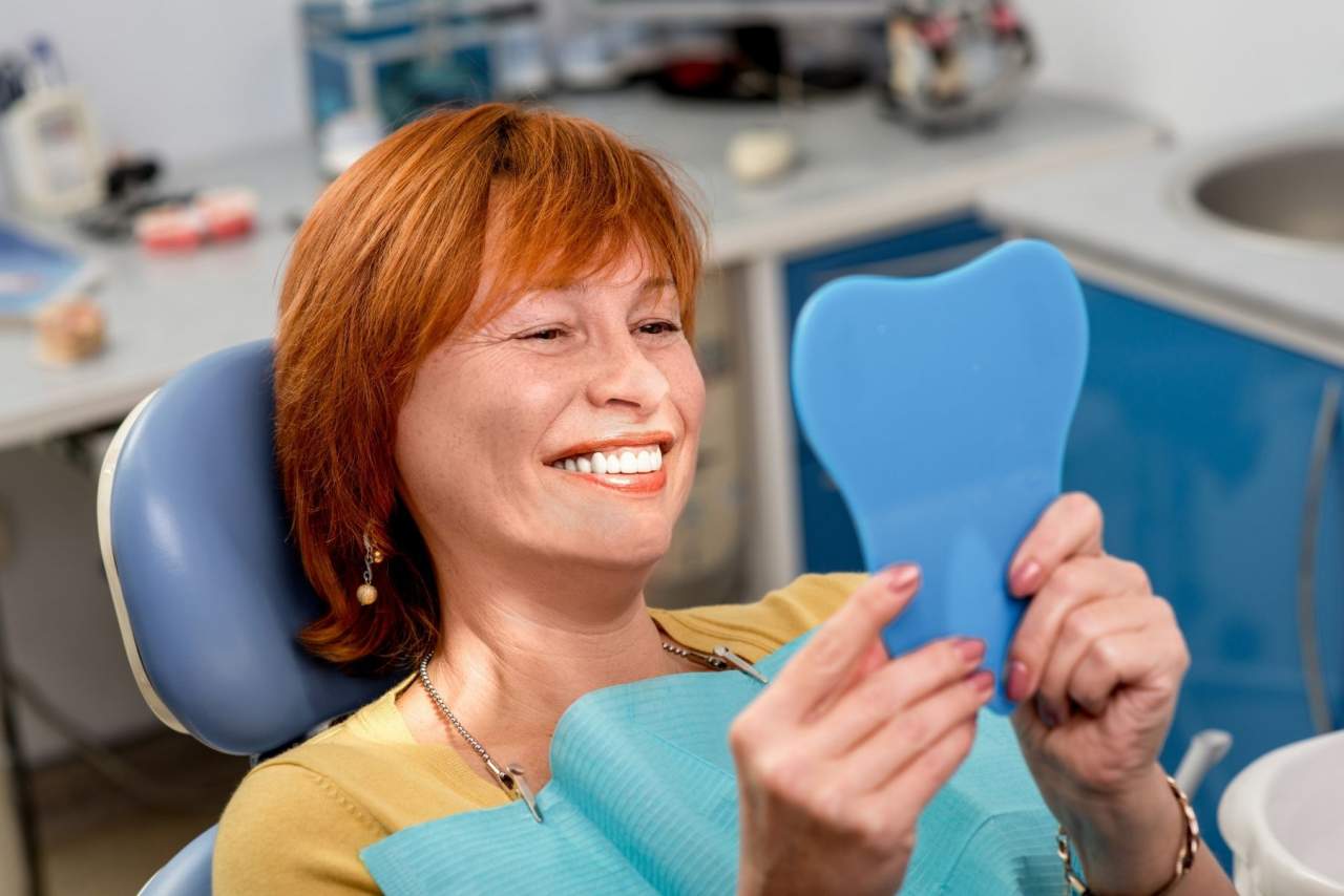Implante dental profesional en Sevilla: Helident
