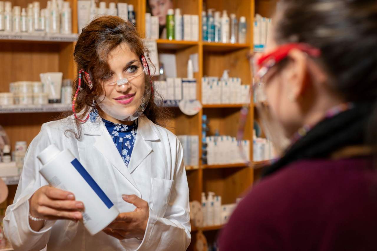 Las mascarillas transparentes de Protect Soiart Distribución son la nueva tendencia en colegios y locales de cara al público