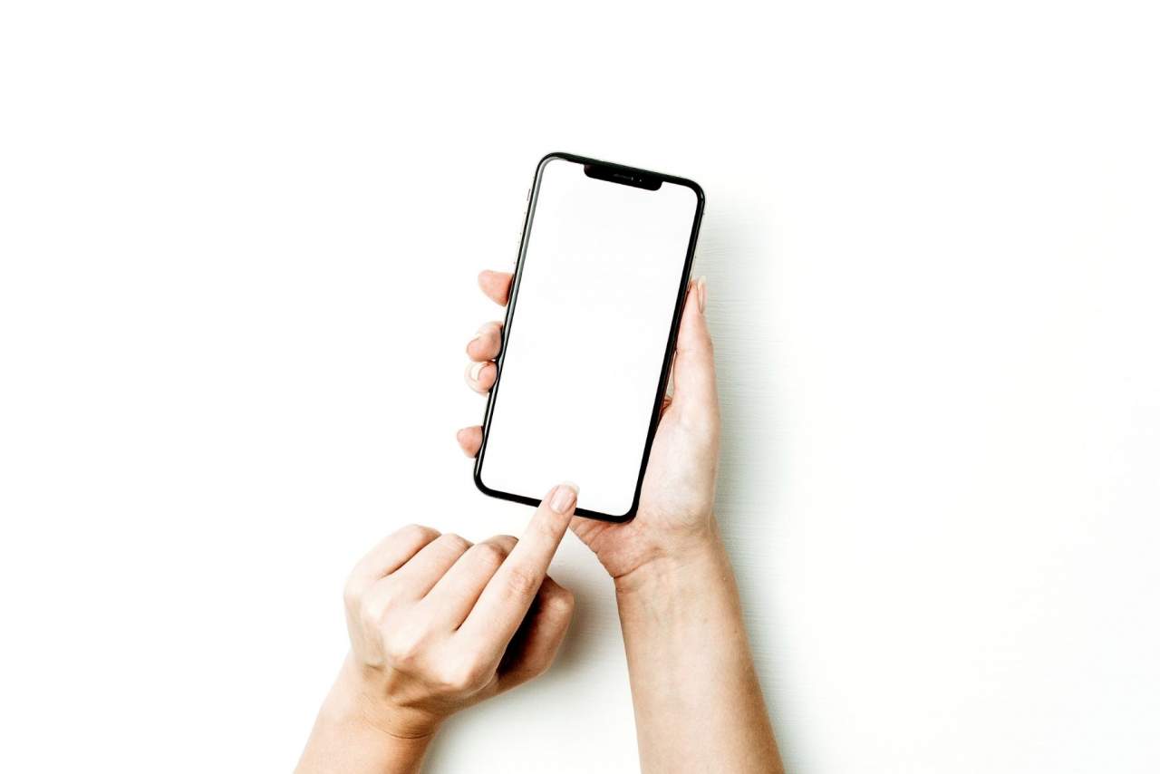 Servicios de telefonía móvil MovilFly