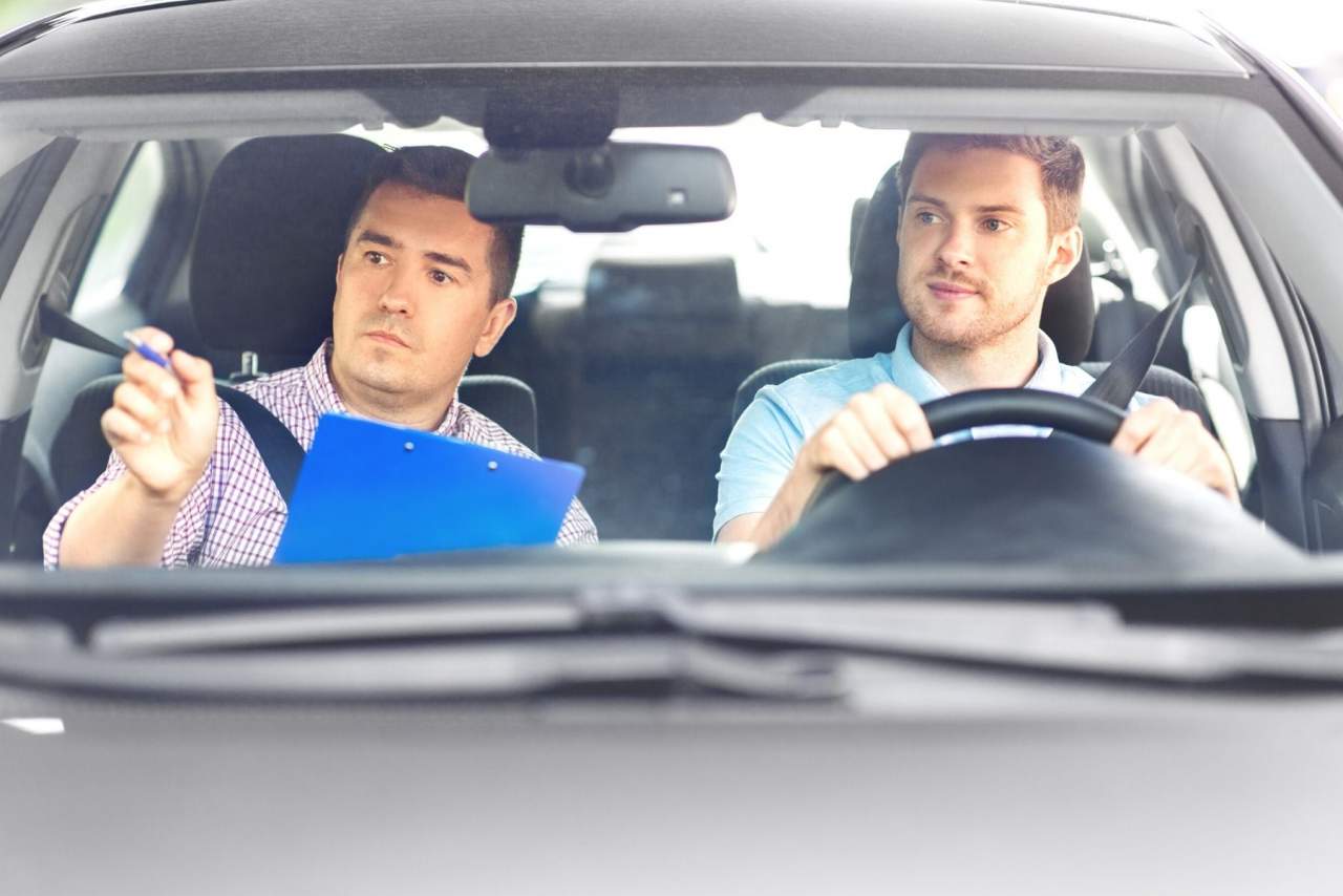 Encontrar la mejor autoescuela a través de un comparador