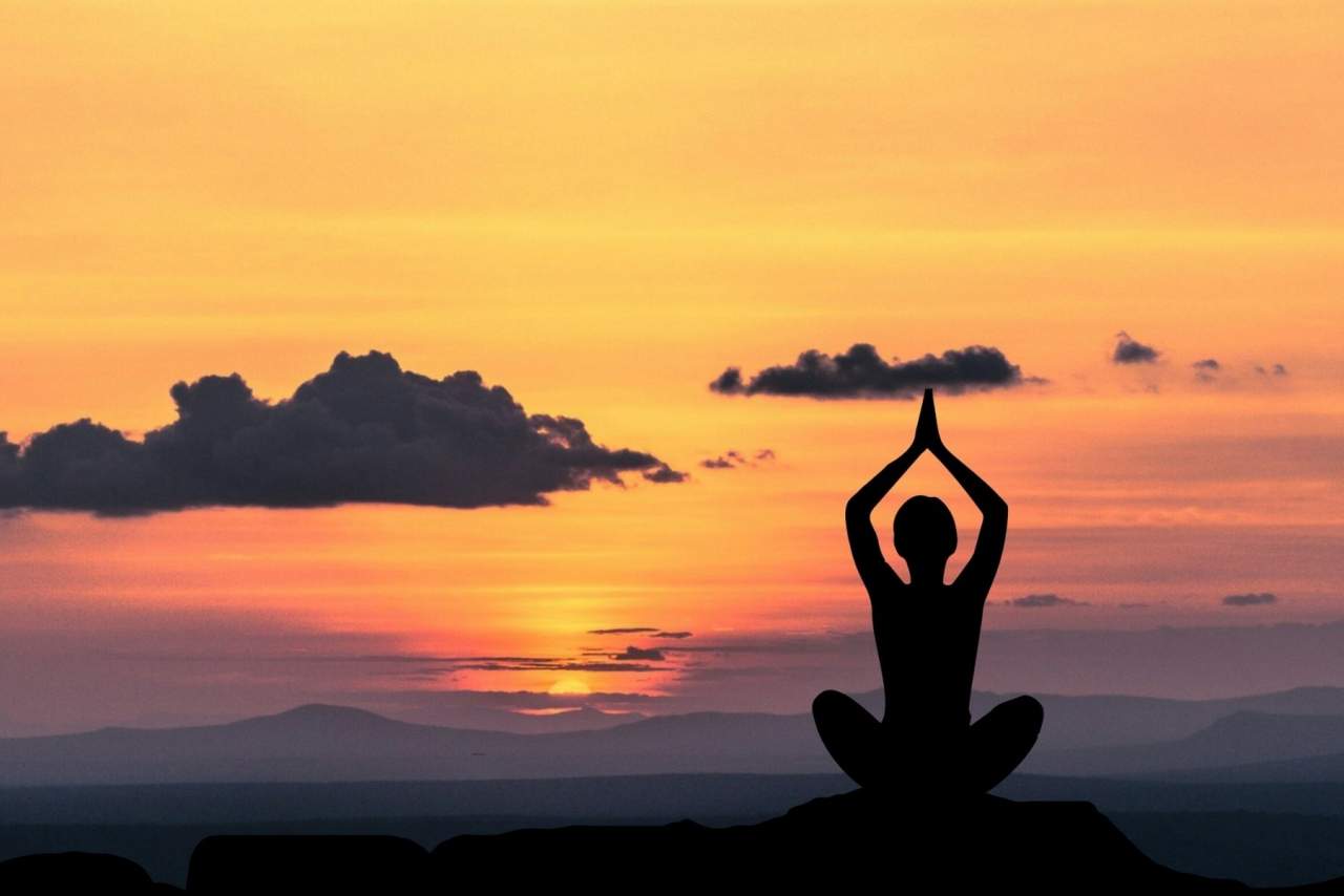 La meditación: paz, amor y felicidad.