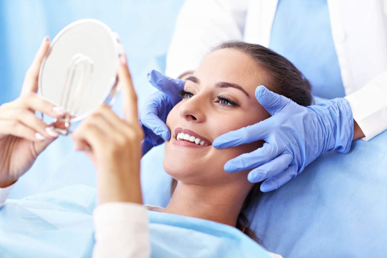 Implantes cigomáticos. ¿Qué son? ¿Por qué son populares? Clínica Helident