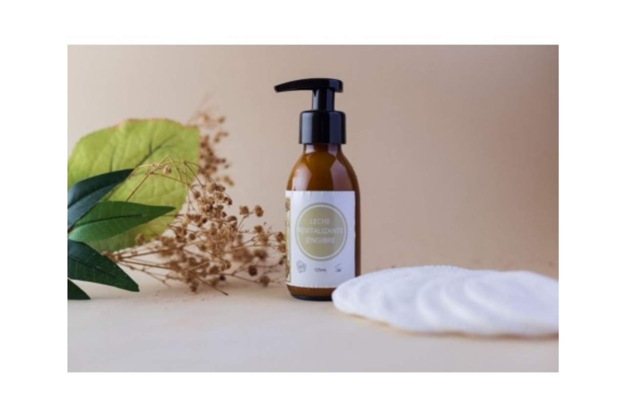 La marca de cosmética natural online diseñada por las doctoras Ciscar: Issim