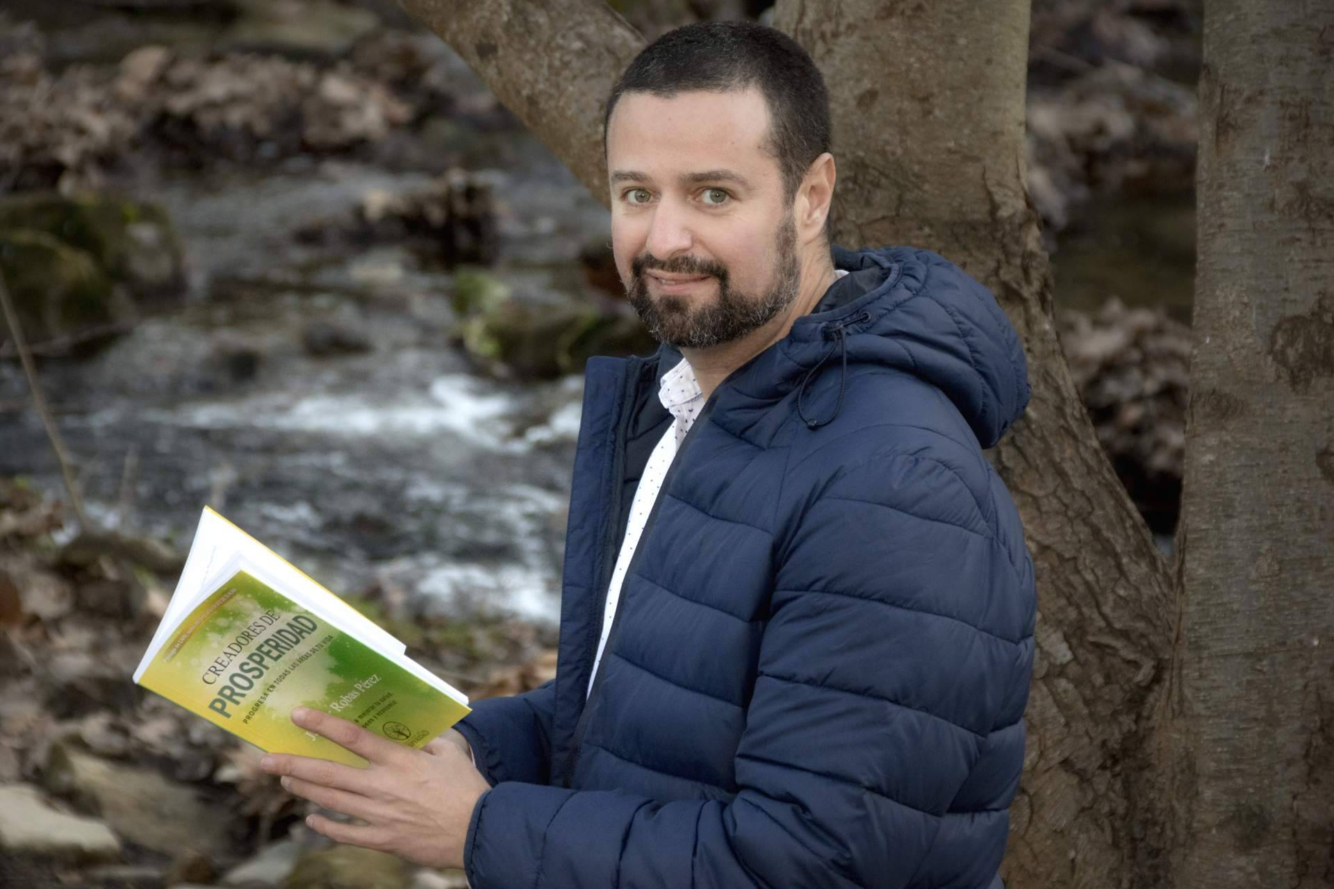 El reconocido escritor y maestro de Reiki, Javier Robas, presenta los mejores libros de autoayuda