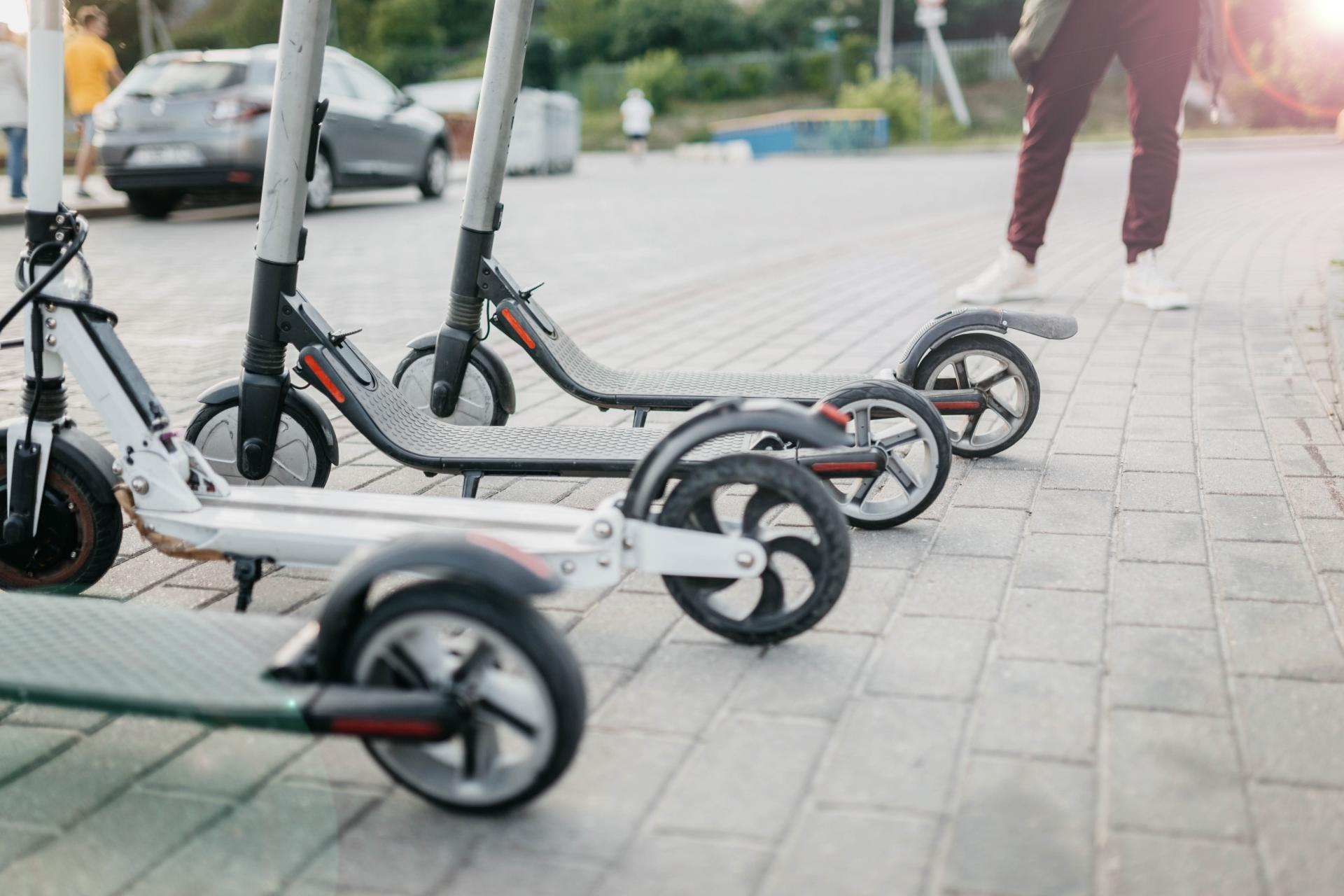 Vehículos eléctricos para una movilidad urbana flexible: moty