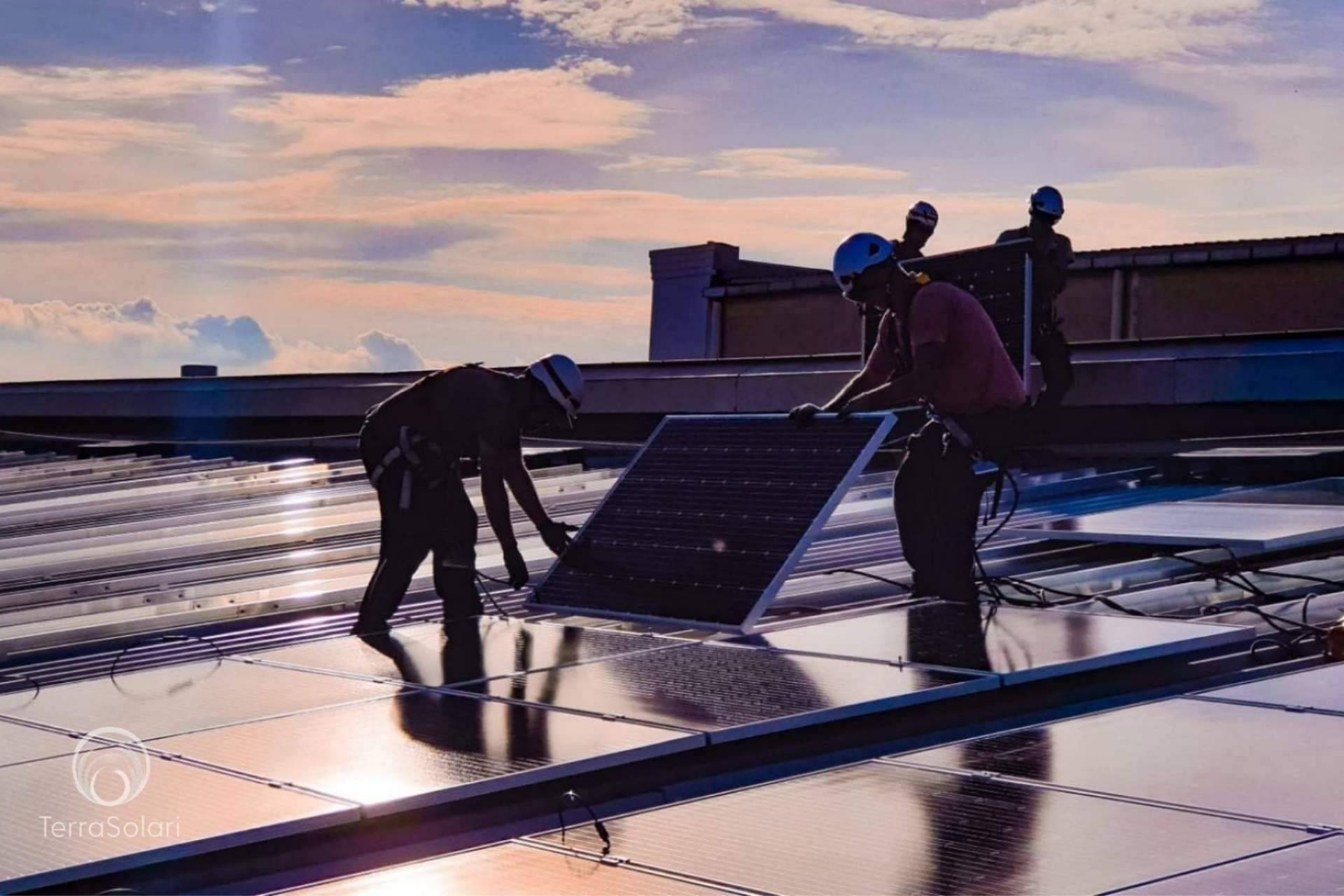 TerraSolari: ¿Cómo conseguir una subvención económica para instalar placas solares en la vivienda?