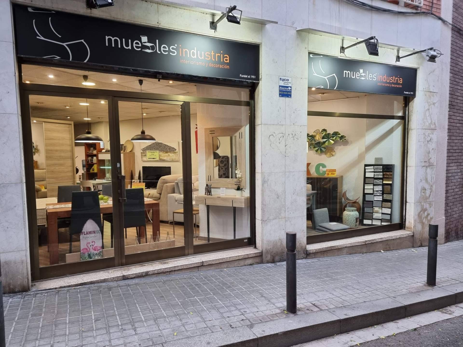Muebles Industria es una de las tiendas de muebles con más antigüedad en Barcelona