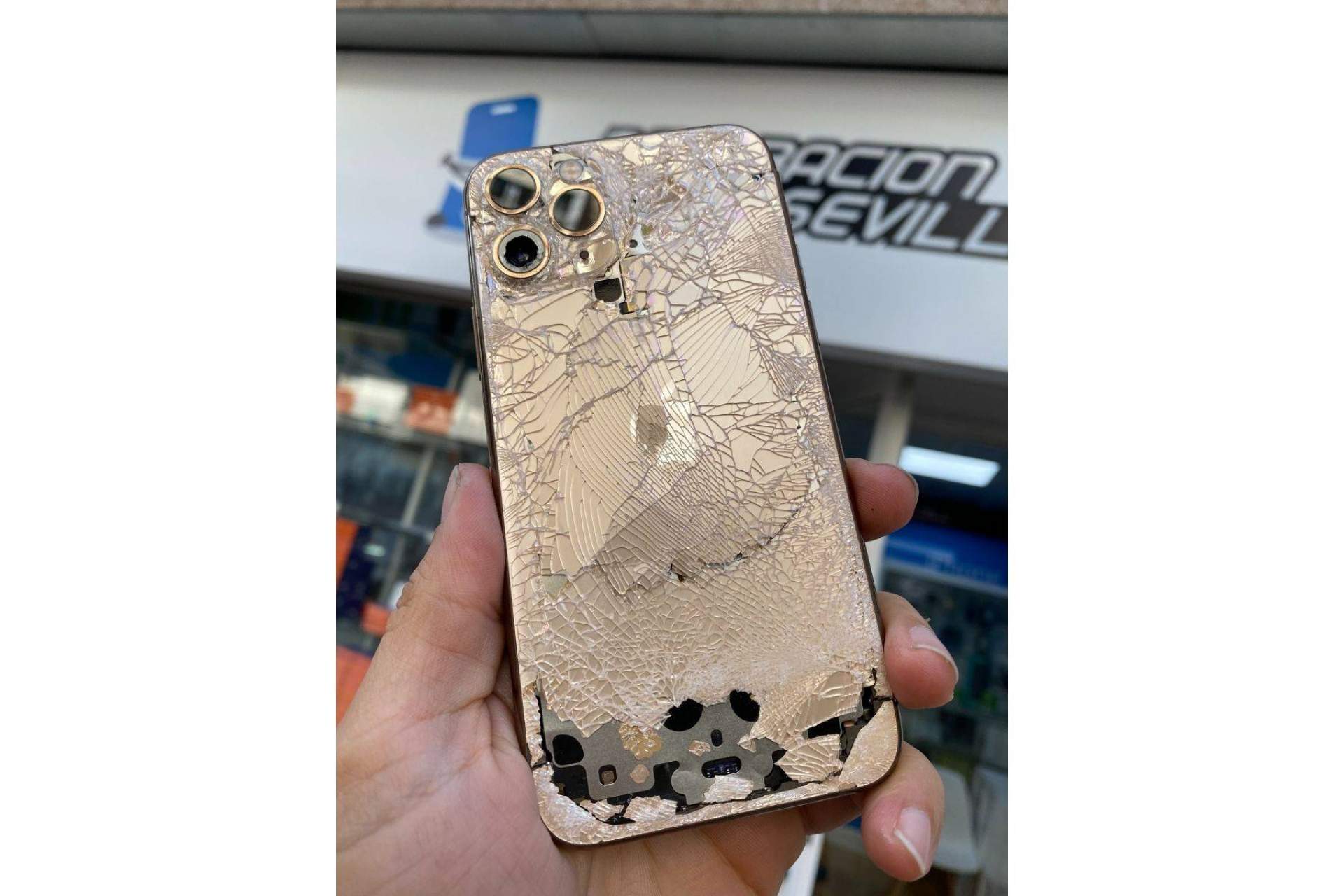 Reparaciones de dispositivos móviles: especialistas en reparaciones de iPhone e iPads en Sevilla