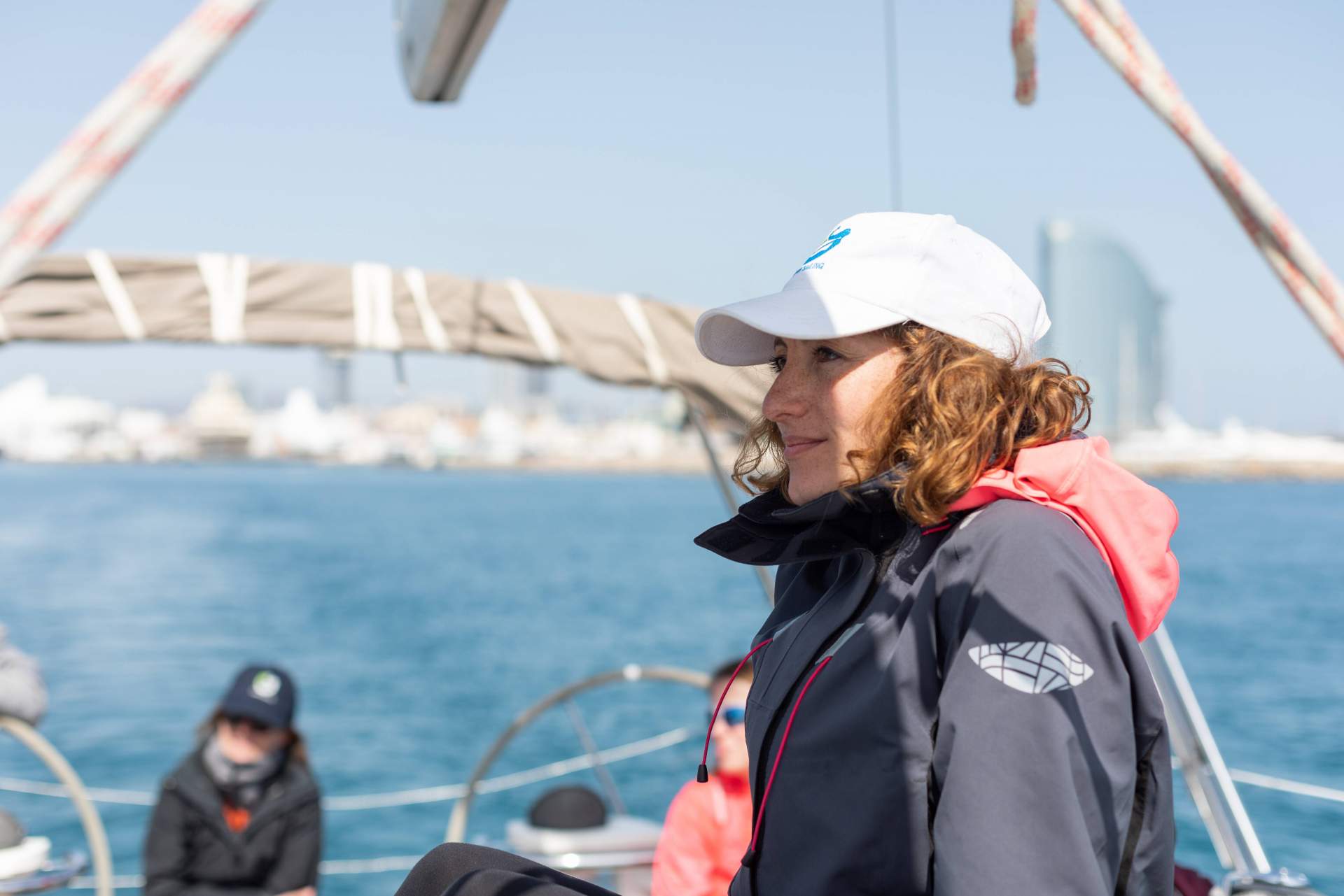 ¿En qué consiste el curso PER a bordo con Alamar Sailing?