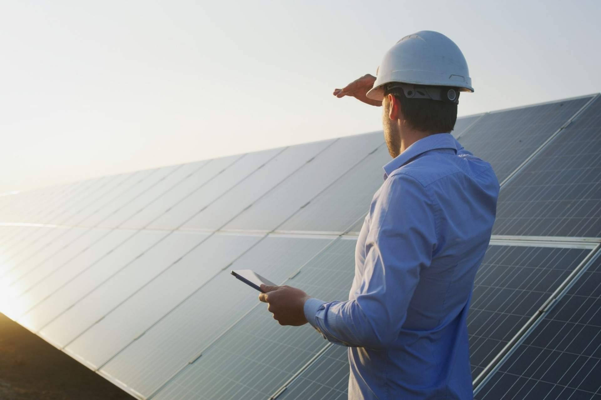 Asesoramiento de los profesionales de Ingeniería MASRED: ¿Cómo funciona la subvención de energía solar en España?