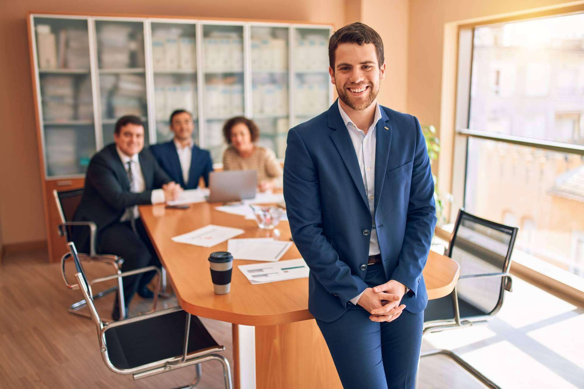 Ackermann & Schwartz: equipo de abogados especializado en asesorar a clientes sobre los aspectos legales de sus negocios y necesidades