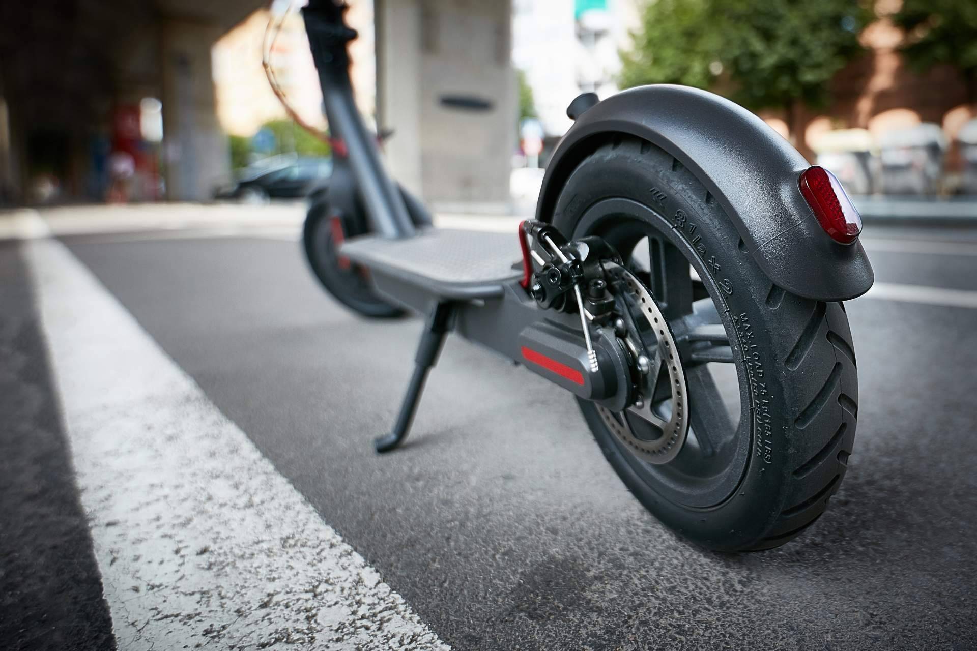 La moda del patinete eléctrico con Atykus: Scooter Xiaomi Mijia M365