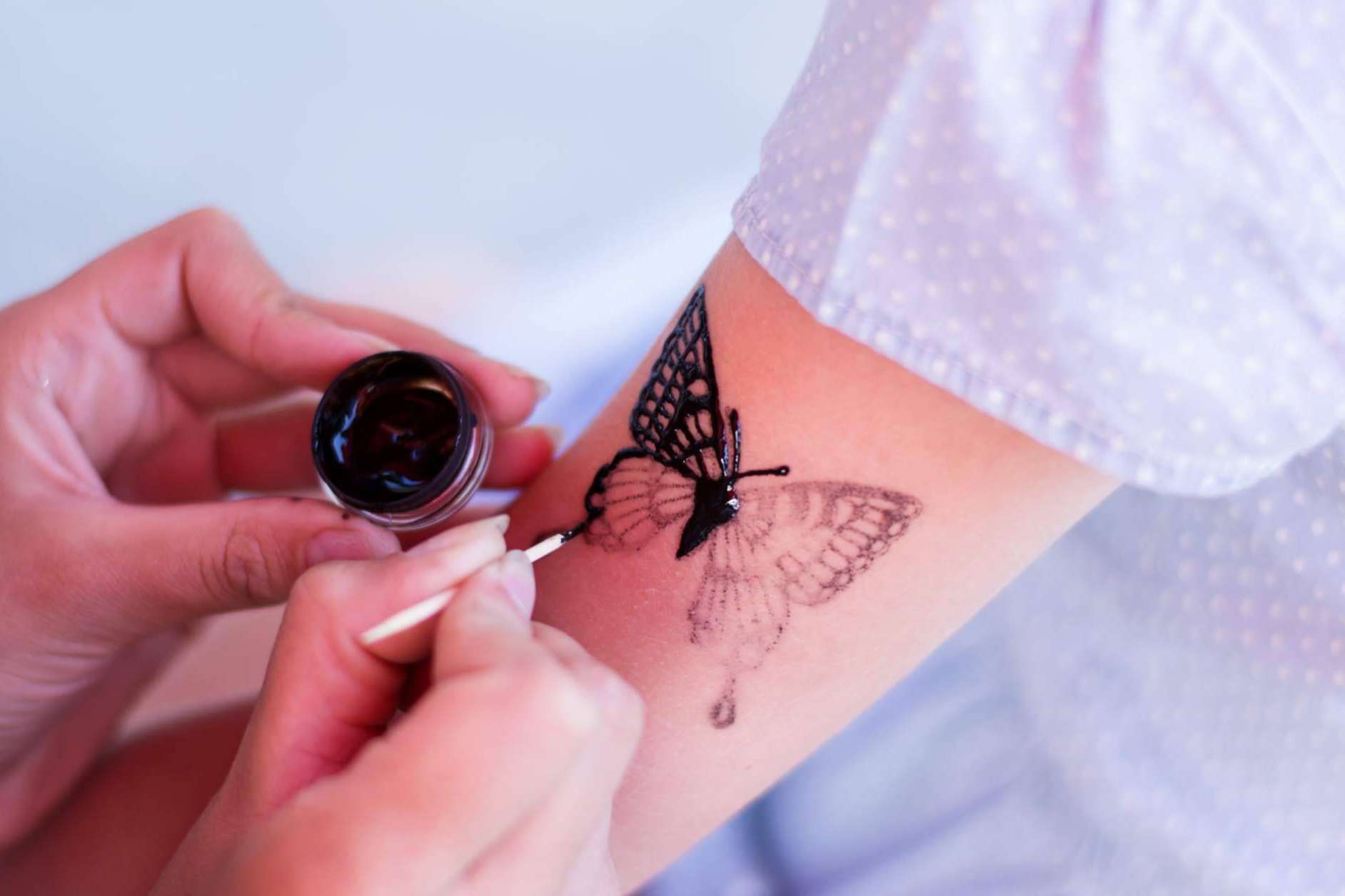 Los tatuajes temporales publicitarios que realiza Uvimark