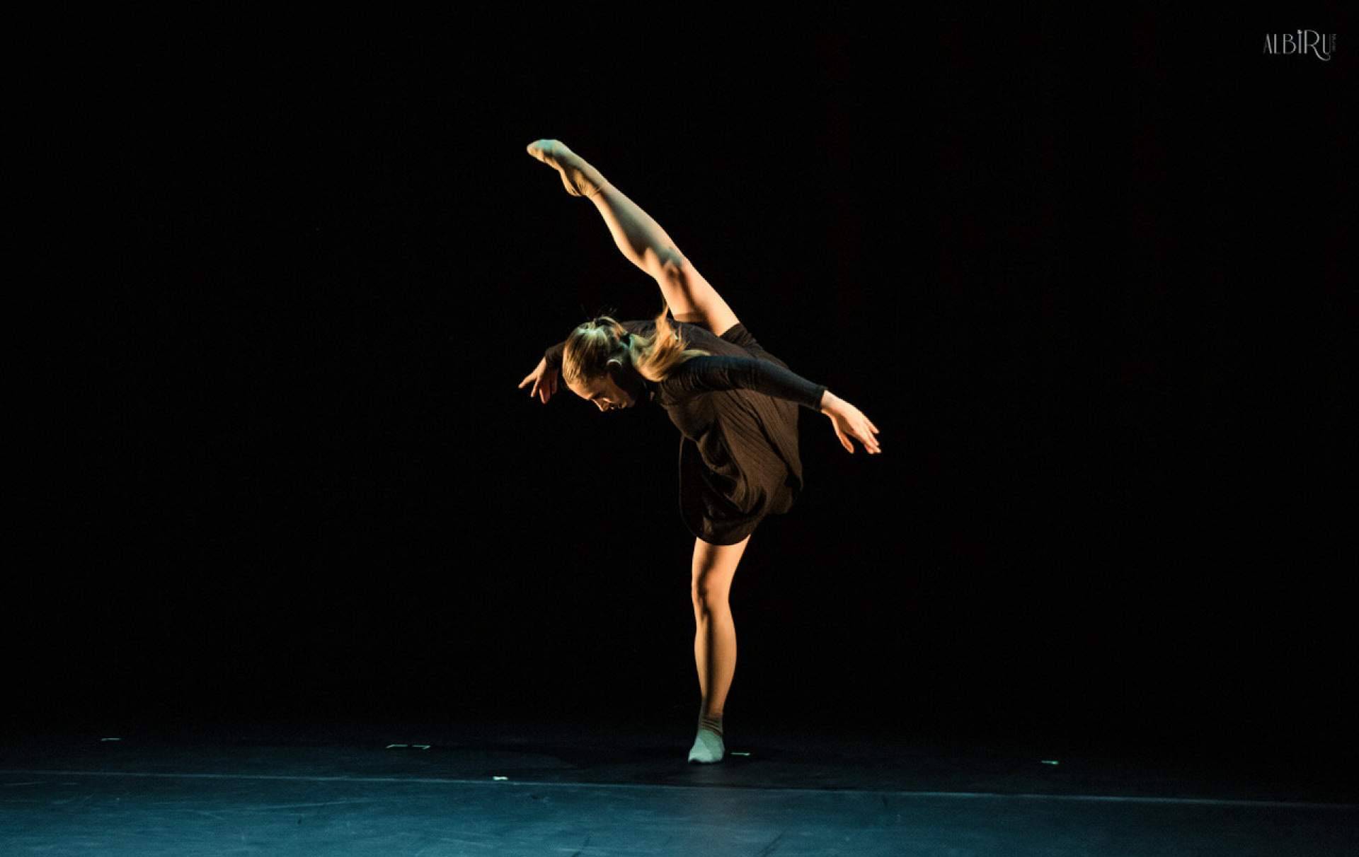 Intensivos de verano e inscripciones abiertas para el curso 2021/2022 en la academia de danza en Madrid The Place Dance Studio