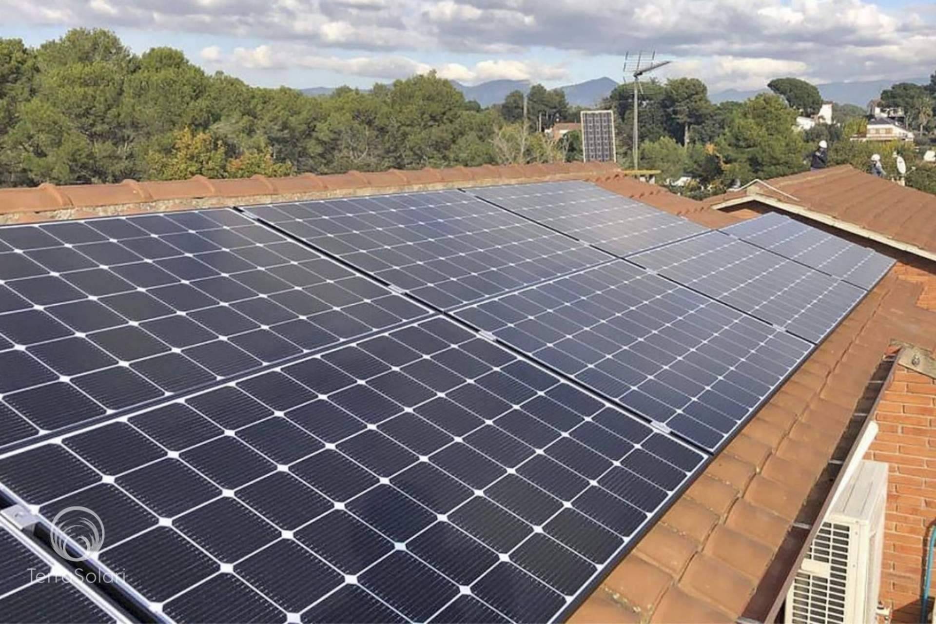 TerraSolari: ¿Cómo recibir una subvención económica para instalar placas solares en el hogar?