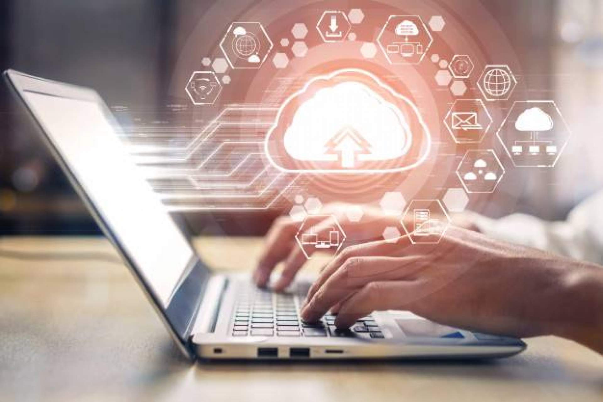 Elegir el mejor alojamiento profesional para una web de la mano de InfoserWeb