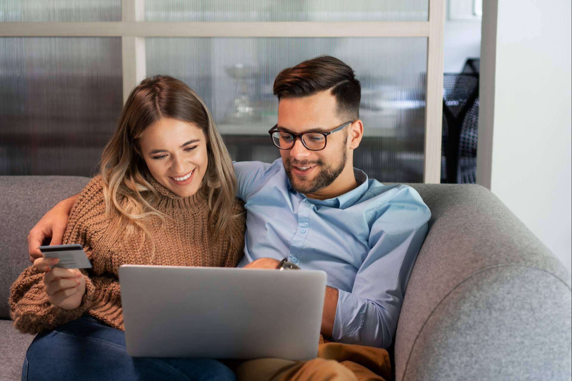 ¿Qué ofrece A de Ahorro?: un nuevo centro comercial online con infinidad de productos