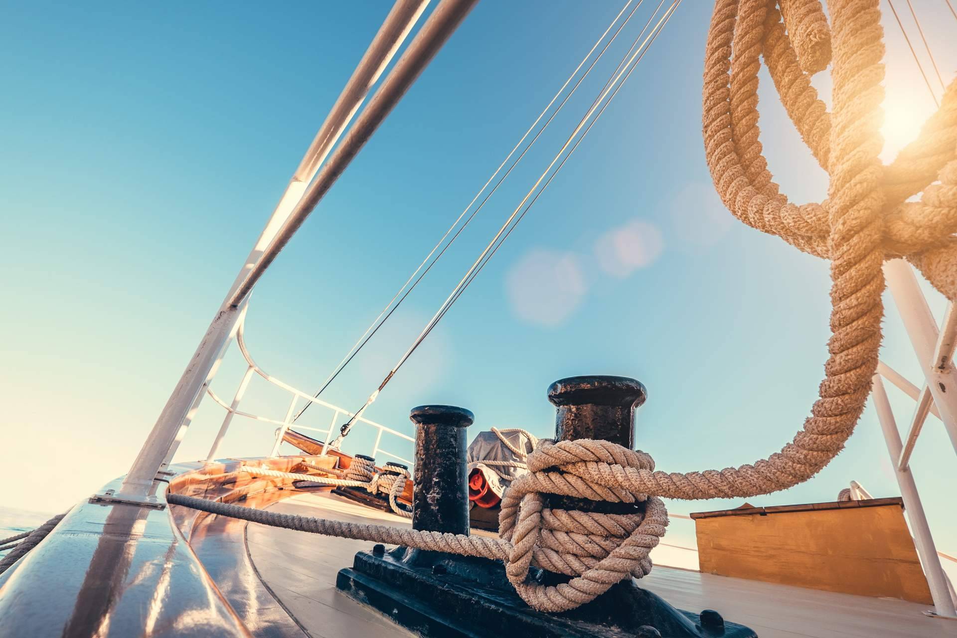 La nueva propuesta de Alboran Charters: Alquilar barco en Nerja