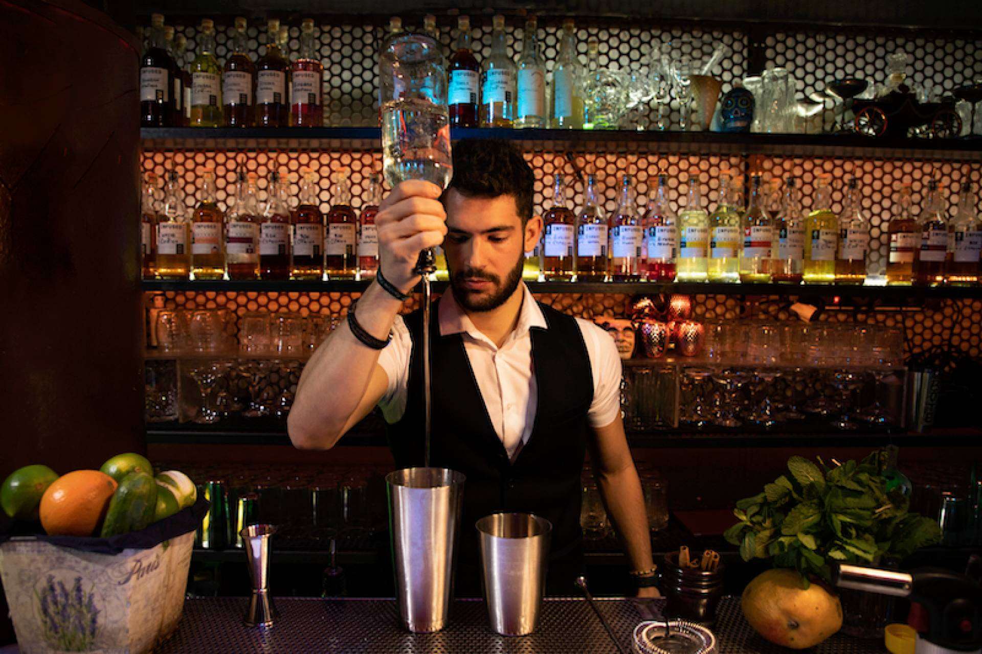 ¿De dónde salen los mejores bartenders de España? ESCOM