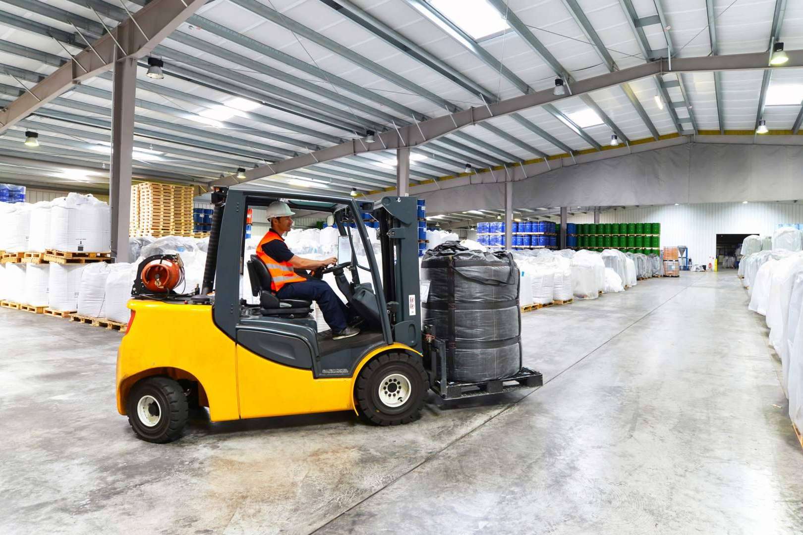 Carretillas HP Elevación: los consejos de seguridad al usar una carretilla elevadora