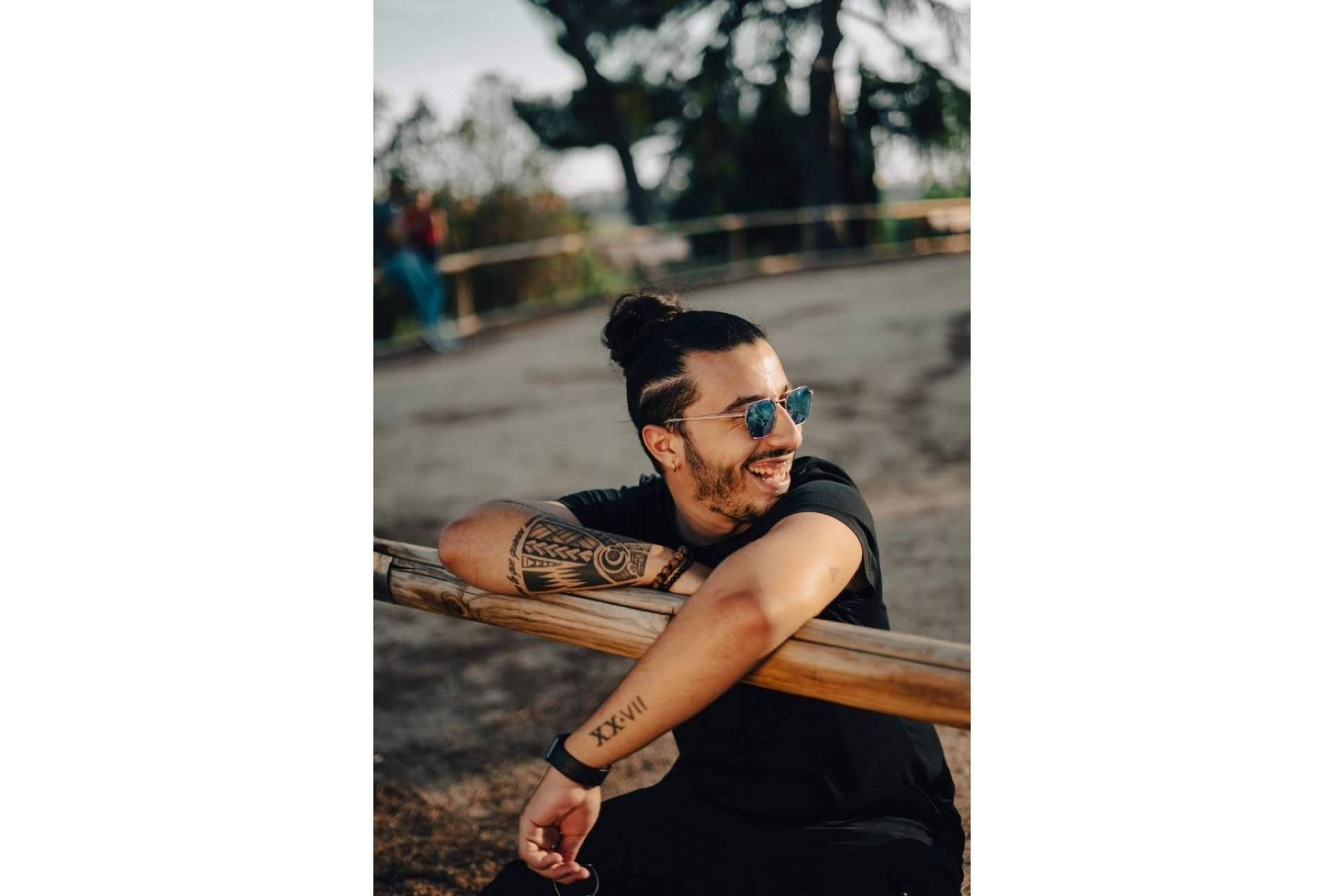Sofiane Bendjellal, el creador de contenido creativo en Instagram que ha conseguido conectar con millones de seguidores