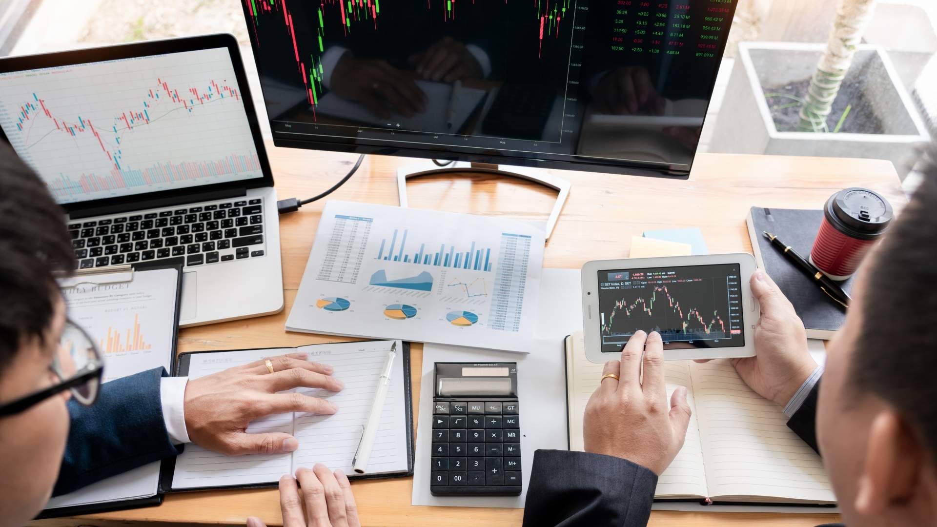 Las posibilidades de los cursos de finanzas de Constanza Business & Protocol School