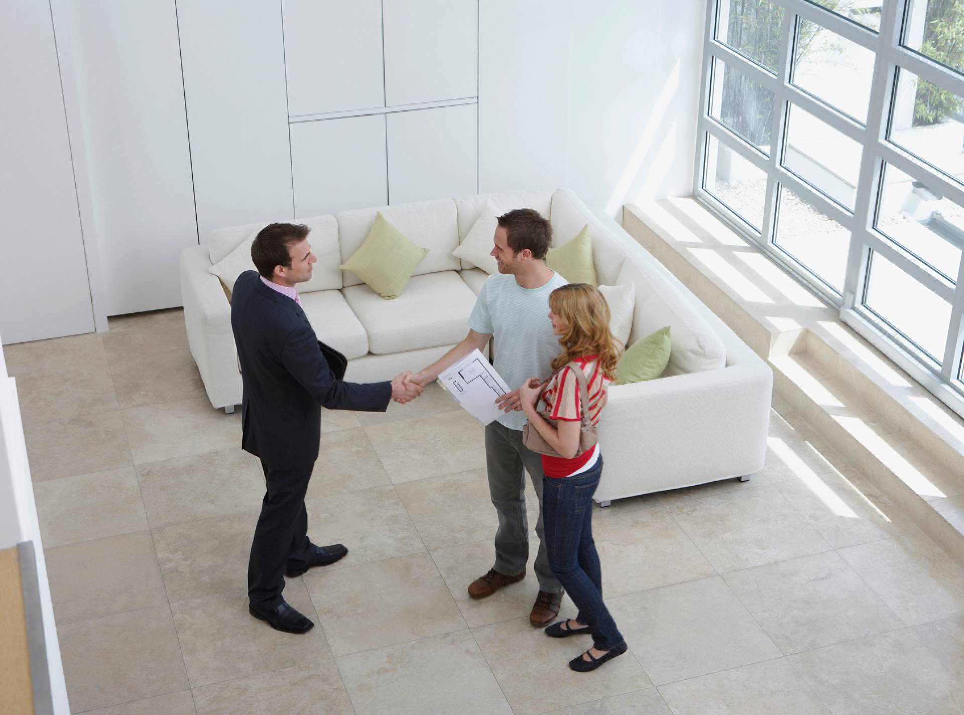 Elba Invest Inmobiliaria: las ventajas de vender la propiedad con una inmobiliaria