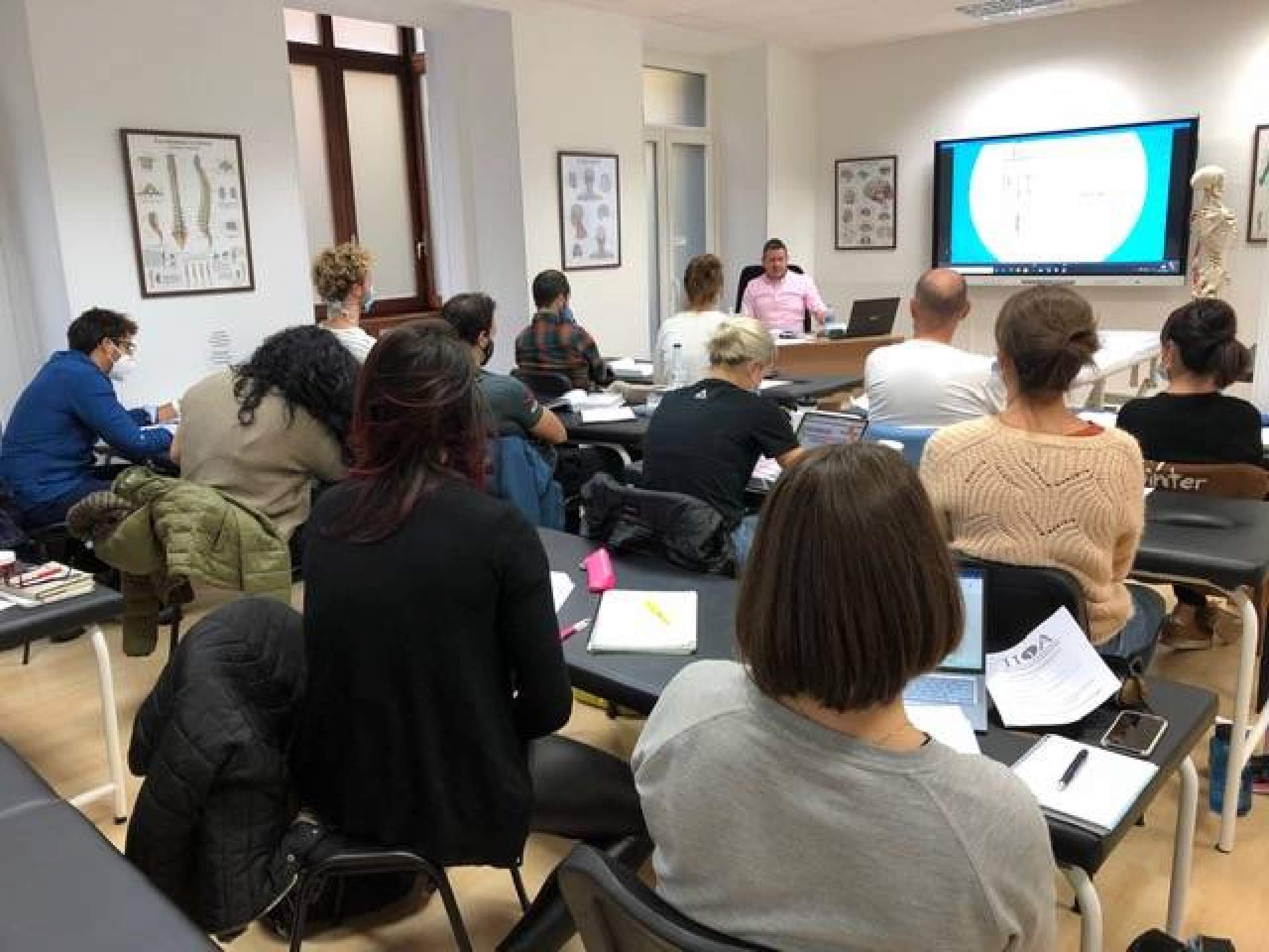 Instituto Internacional de Osteopatía Avanzada: la osteopatía en los problemas discales lumbares