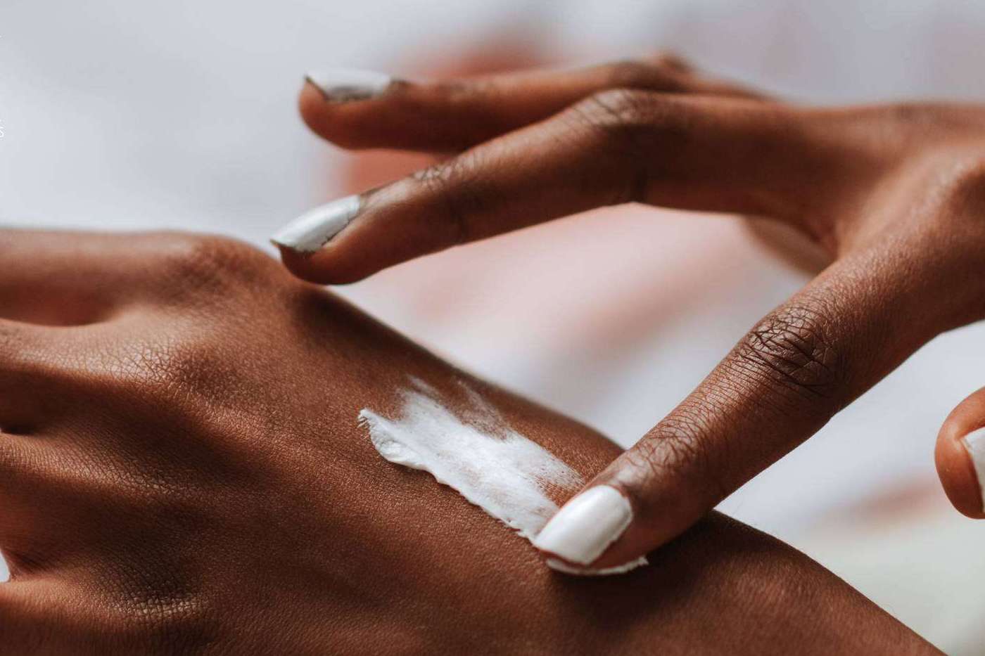 Kunal Cosmetics: tips para mantener una manicura bonita en verano