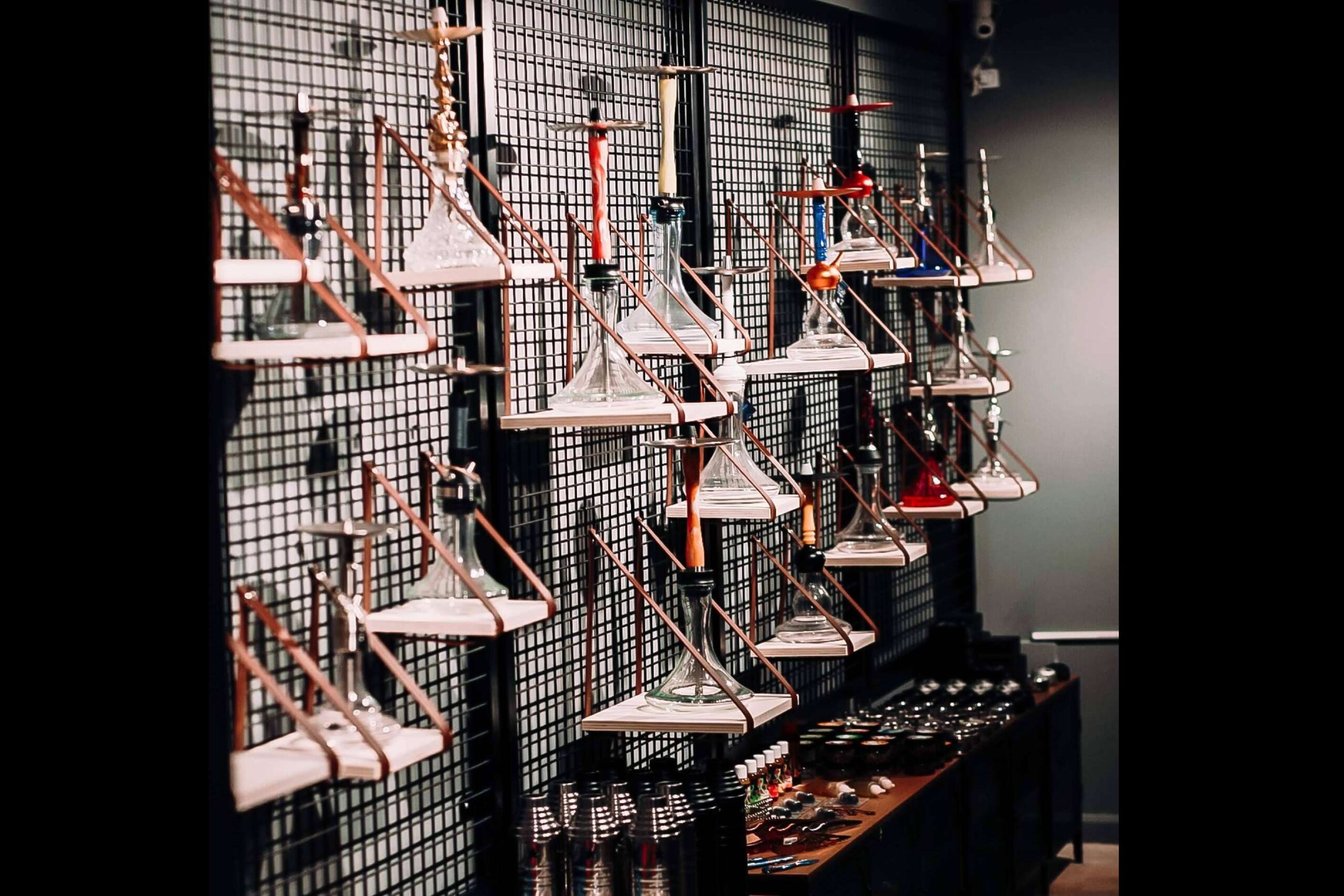 Barcelona recibe la segunda tienda física de Bakkali Shisha Shop, la tienda especializada en cachimba