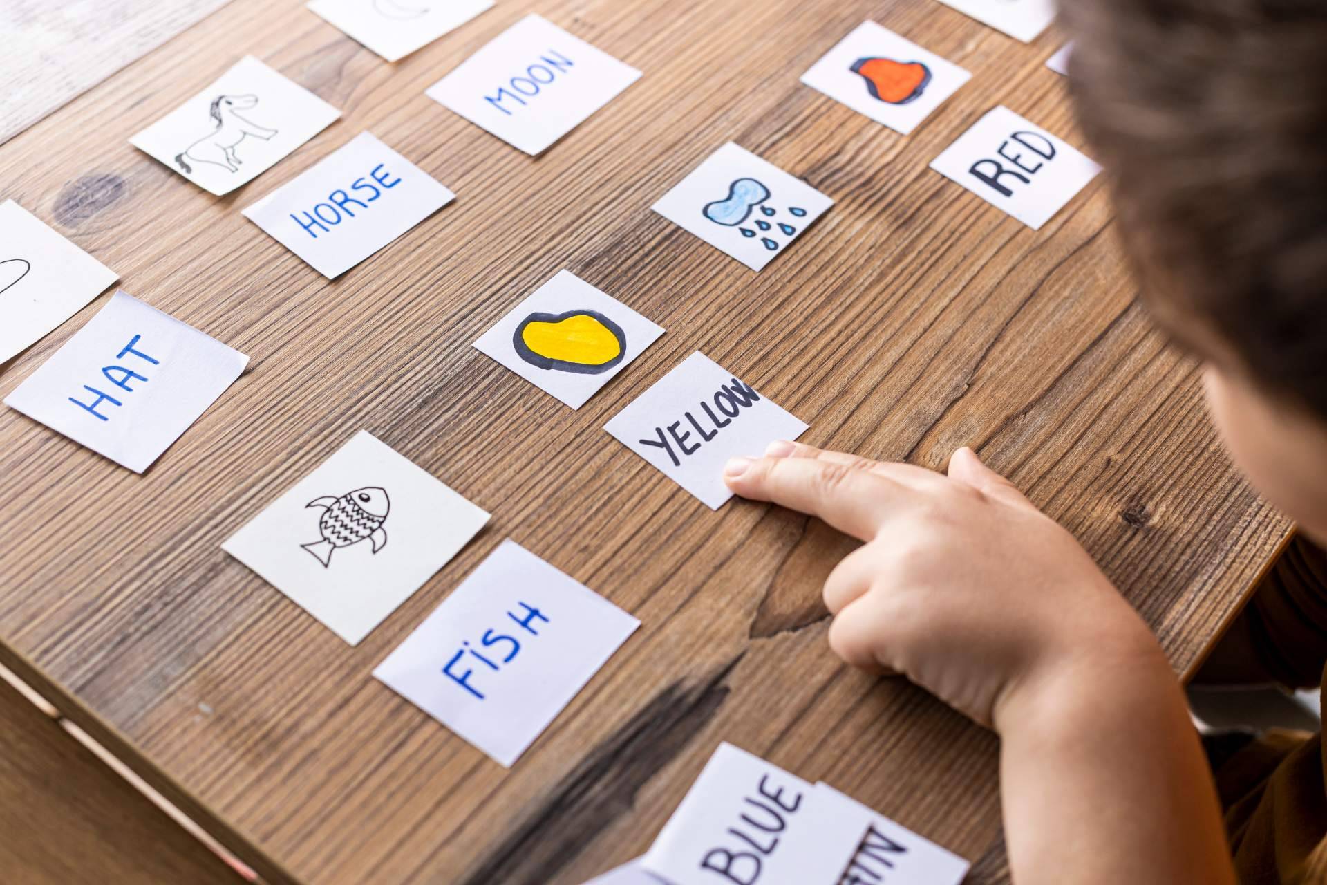 ¿Cómo aprenden idiomas los niños?, por Ale Kids