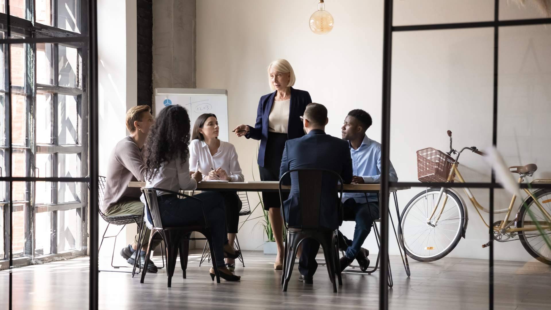 INUSUAL School ofrece un programa para trabajar la evolución de los empleados