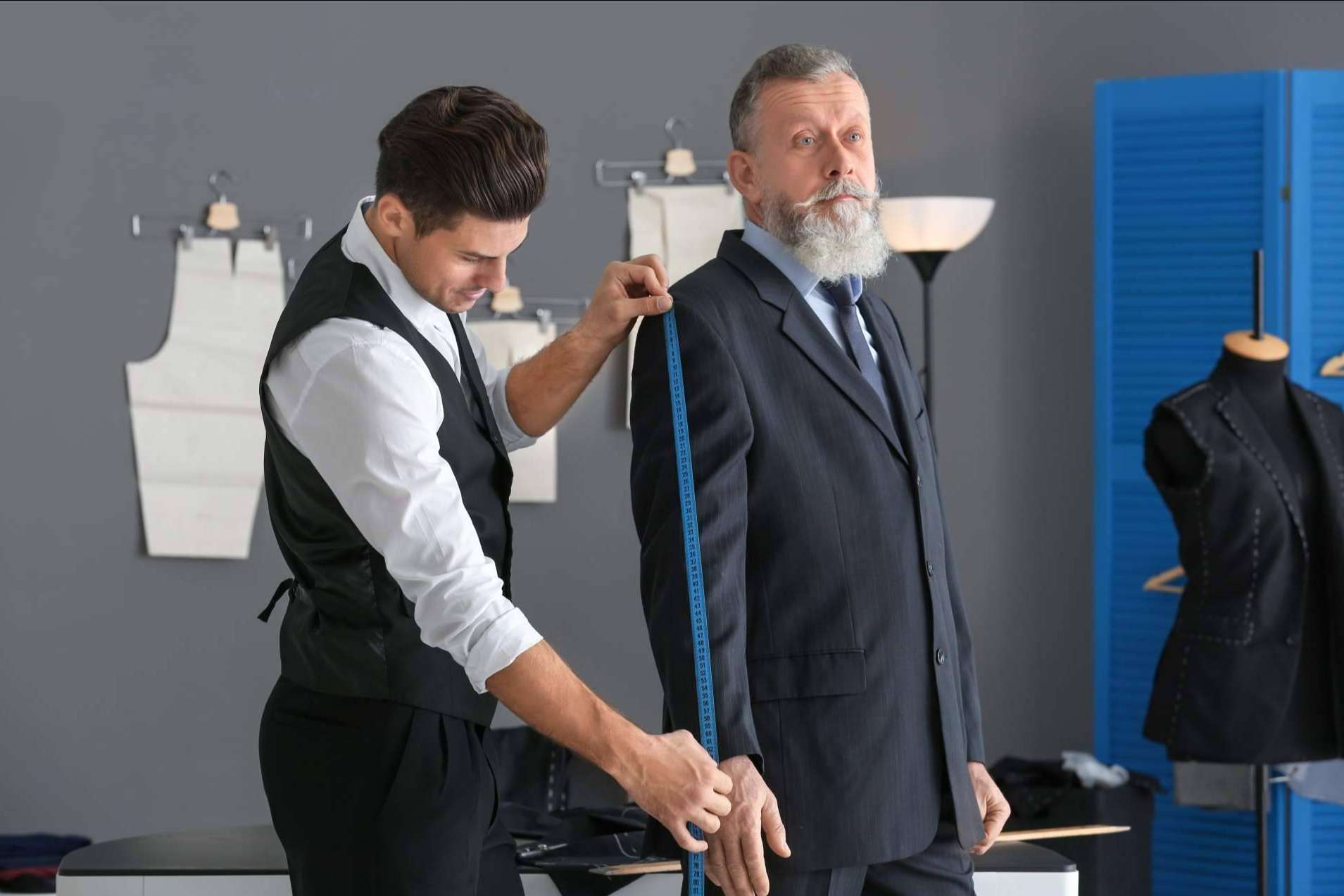 Servicio de trajes a medida para hombres y mujeres en Madrid de la mano de Sastrería Gentleman