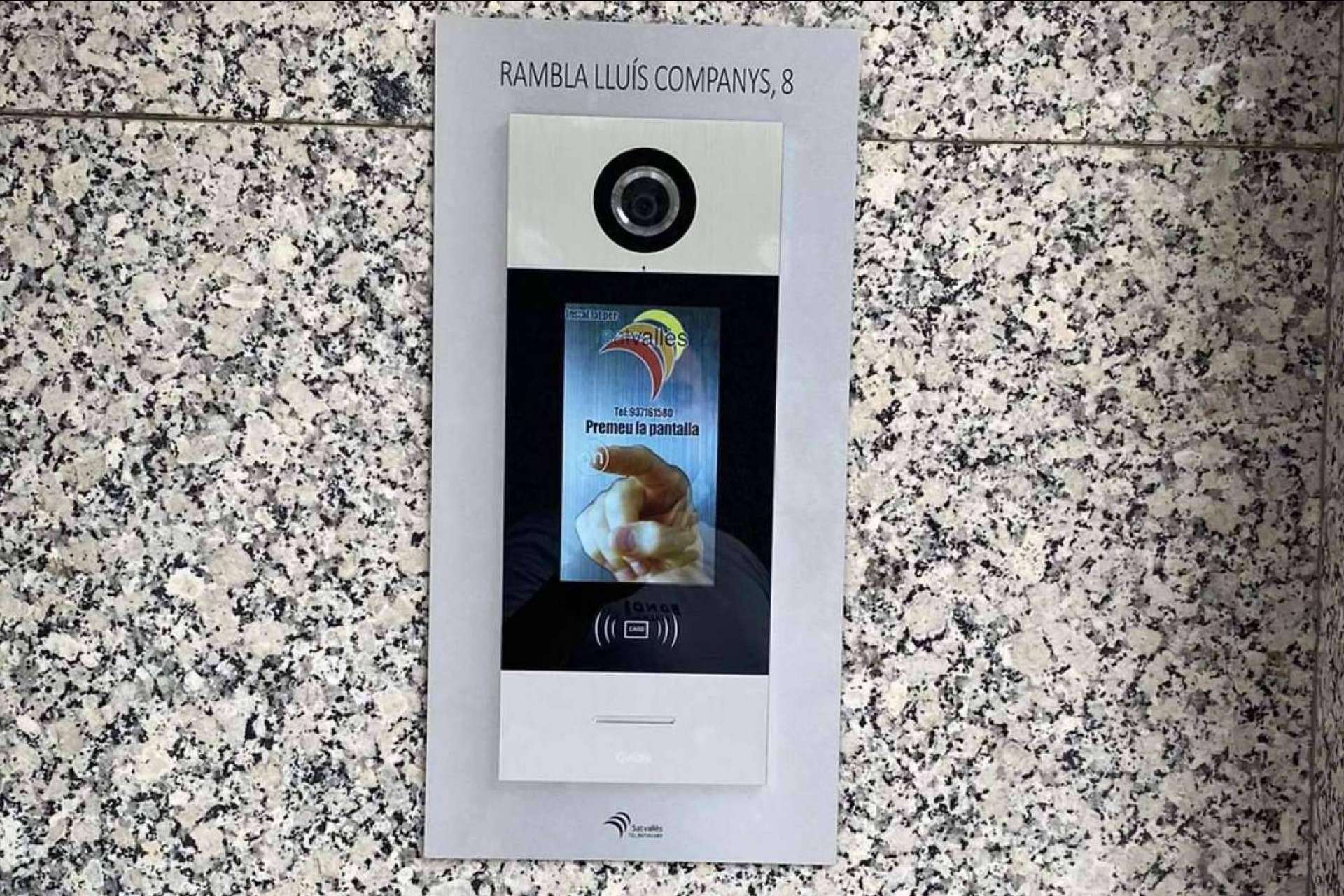SatVallès, el servicio para instalar un videoportero táctil