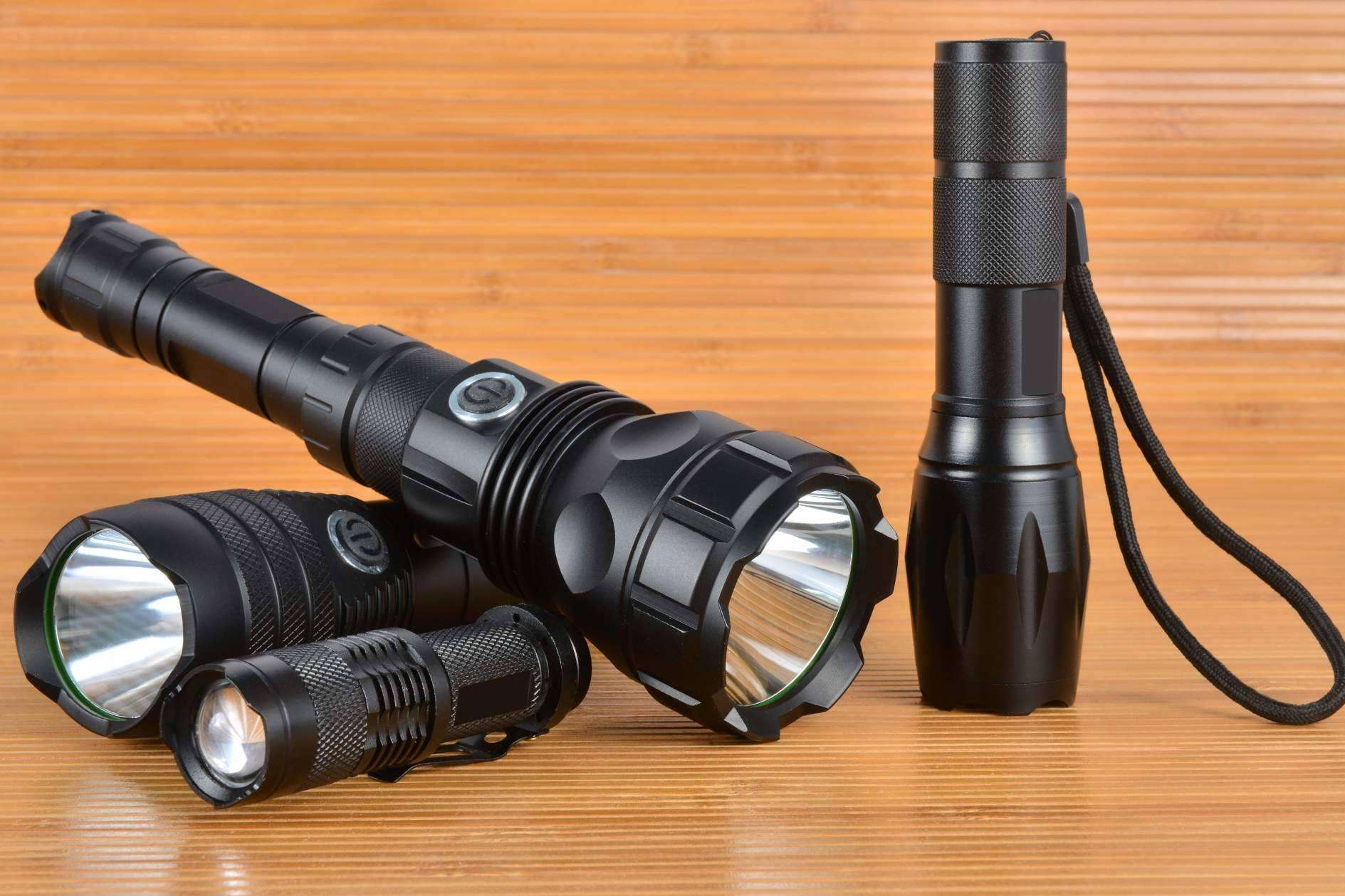 Suministros Tomás Beltrán, linternas de todo tipo con luz LED disponibles