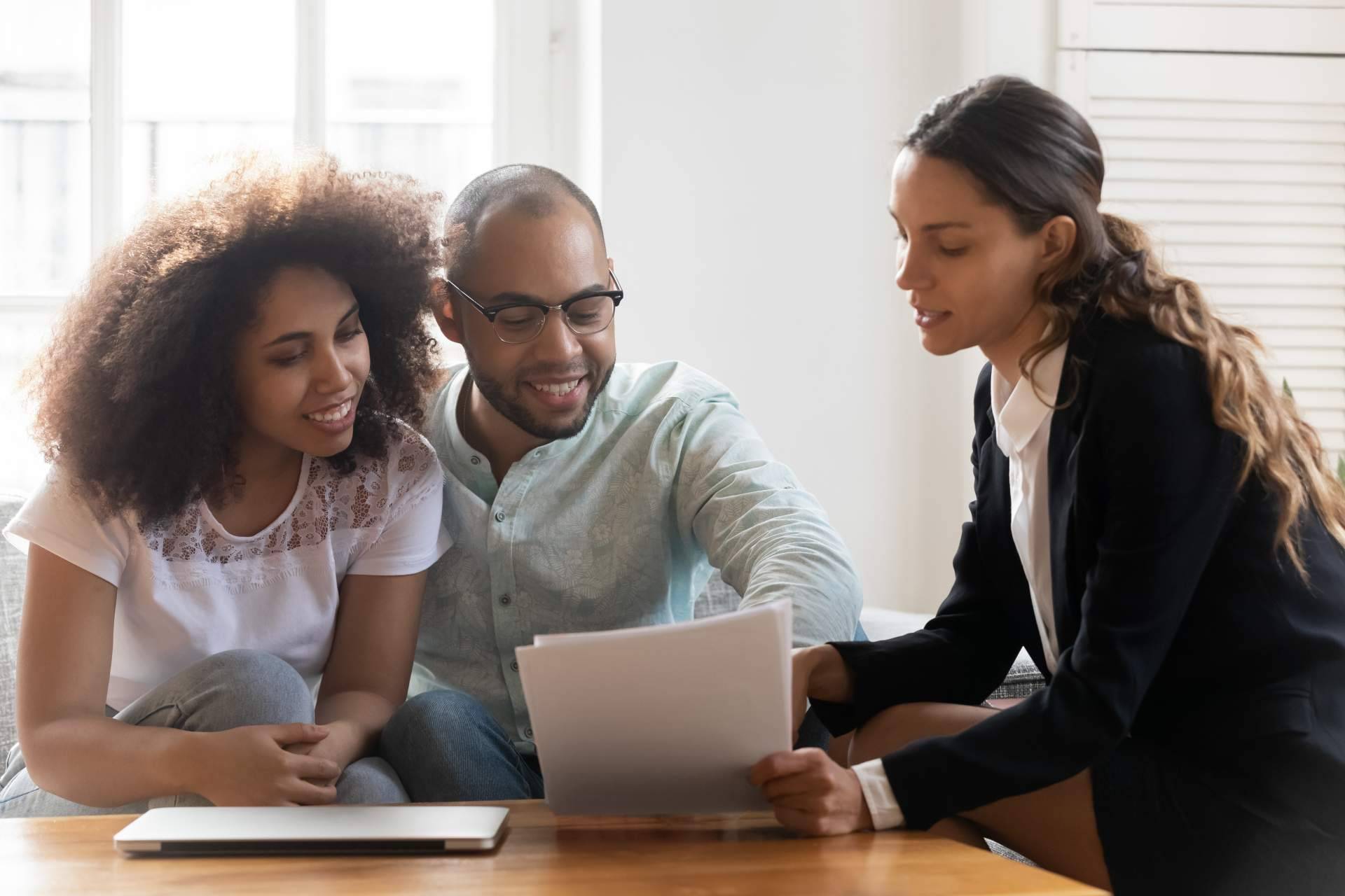 La importancia de contar con un intermediario de crédito inmobiliario para conseguir la mejor hipoteca