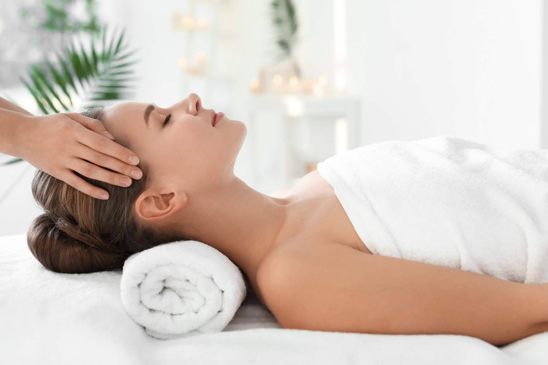 La importancia del masaje abhyanga en otoño, por Ayurveda Medicina Natural