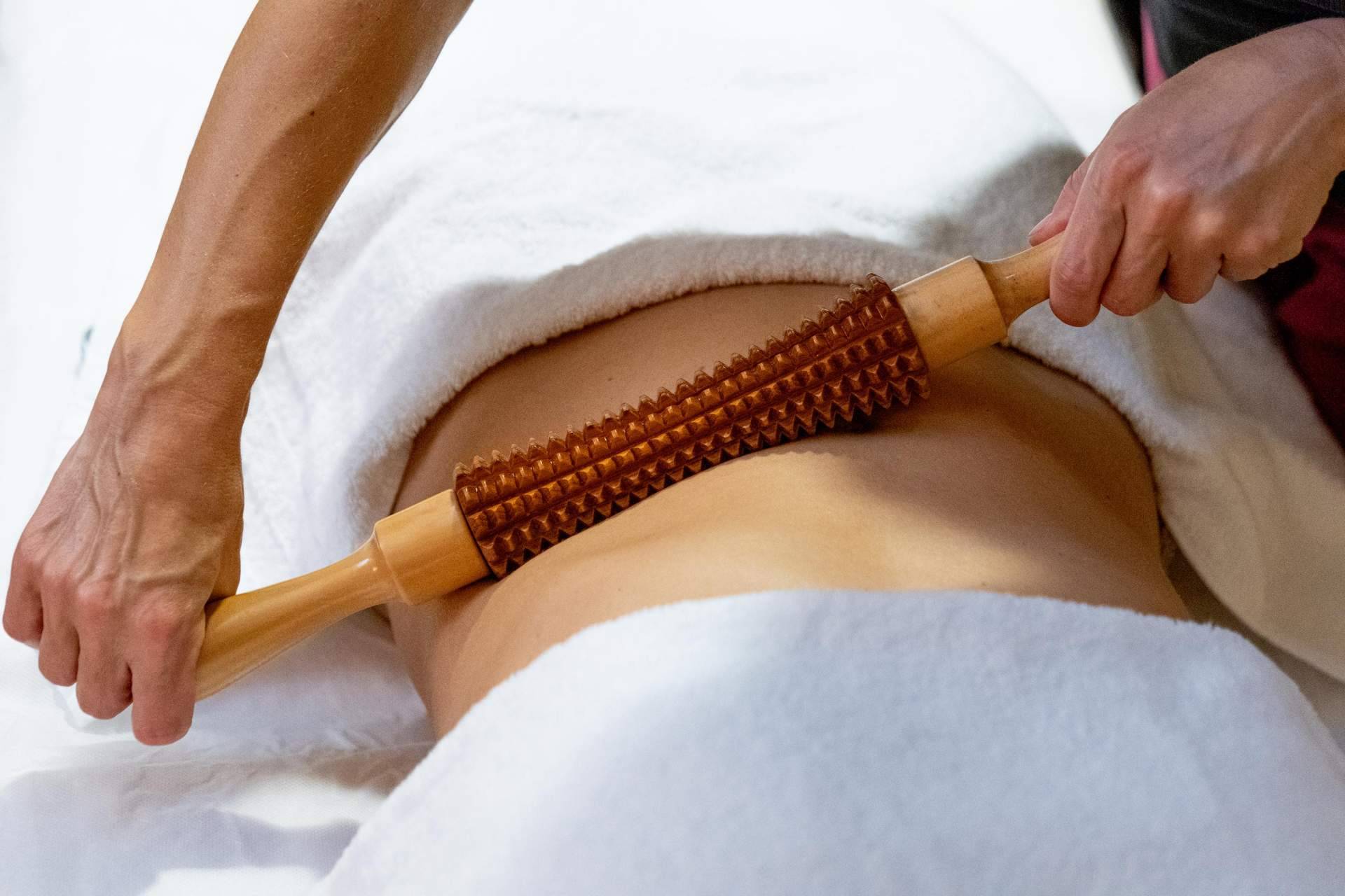Las ventajas del tratamiento de maderoterapia corporal en Crina Rus Beauty Center