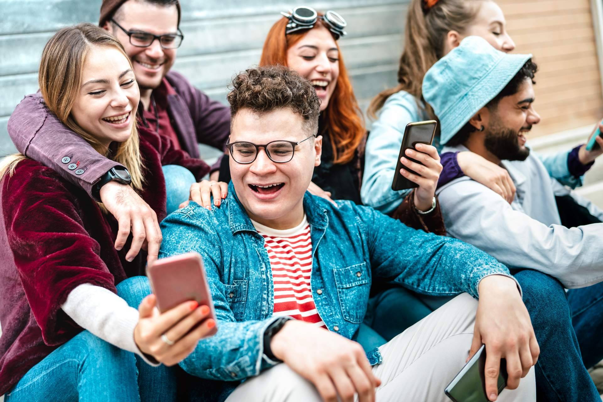 Viral y Medio, la página web que ofrece al usuario los vídeos virales del momento