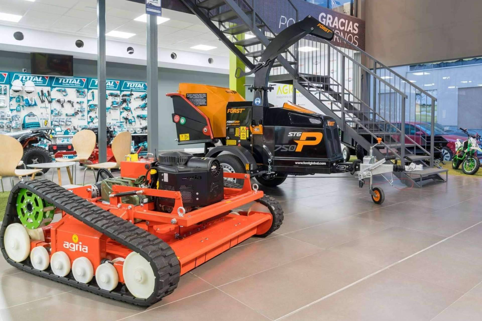 El modelo Agria 9.600 robot desbrozadora de Agroclan