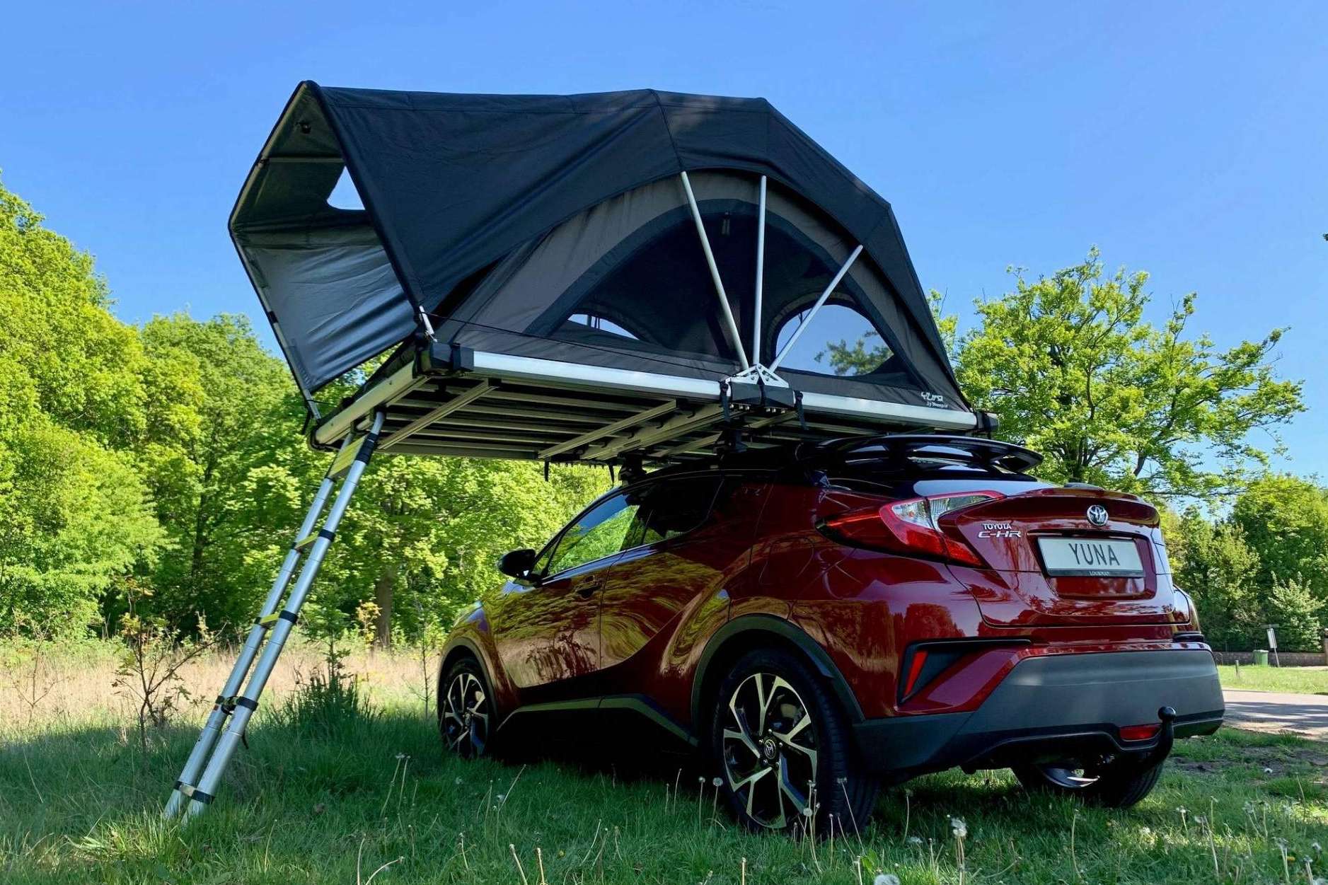 Fox Camper explica por qué son tan populares las tiendas de techo para coches o furgonetas