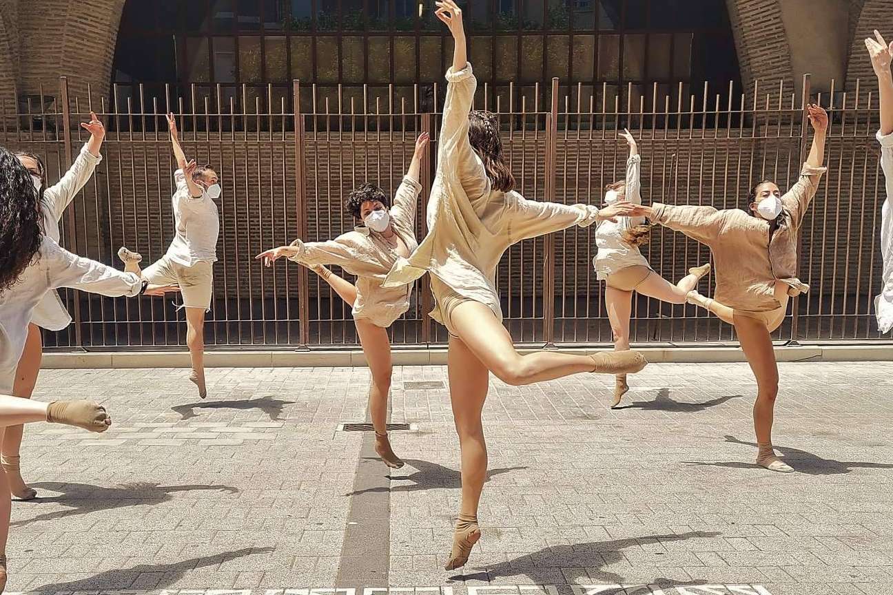 En Valencia, Move Dance Studio es una academia de danza que brinda cursos