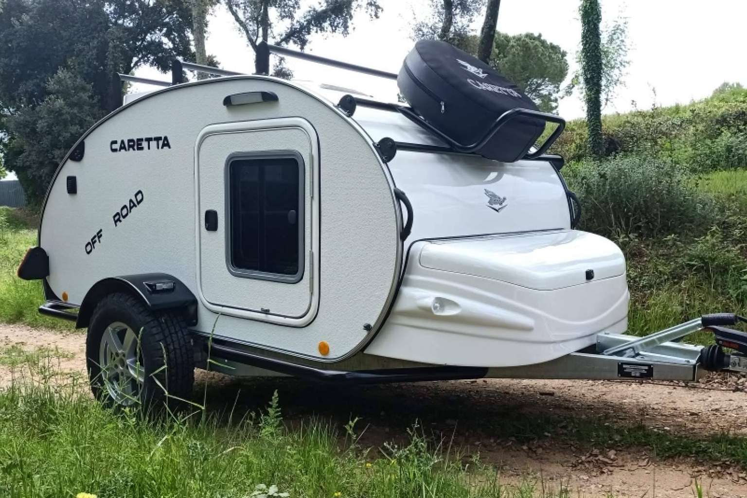 El diseño deportivo que se adapta a todos los ritmos de vida del remolque camper, por Minicaravanas.com