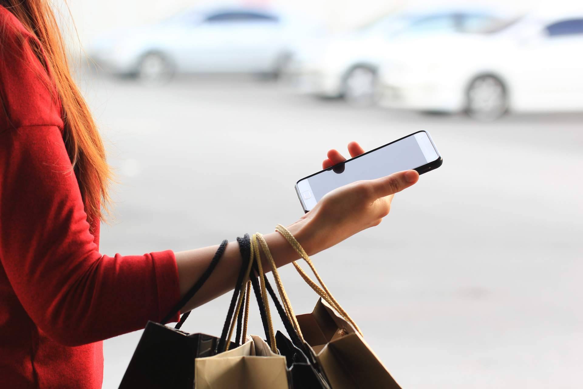 Utilizar WhatsApp como canal de ventas para realizar y pagar pedidos
