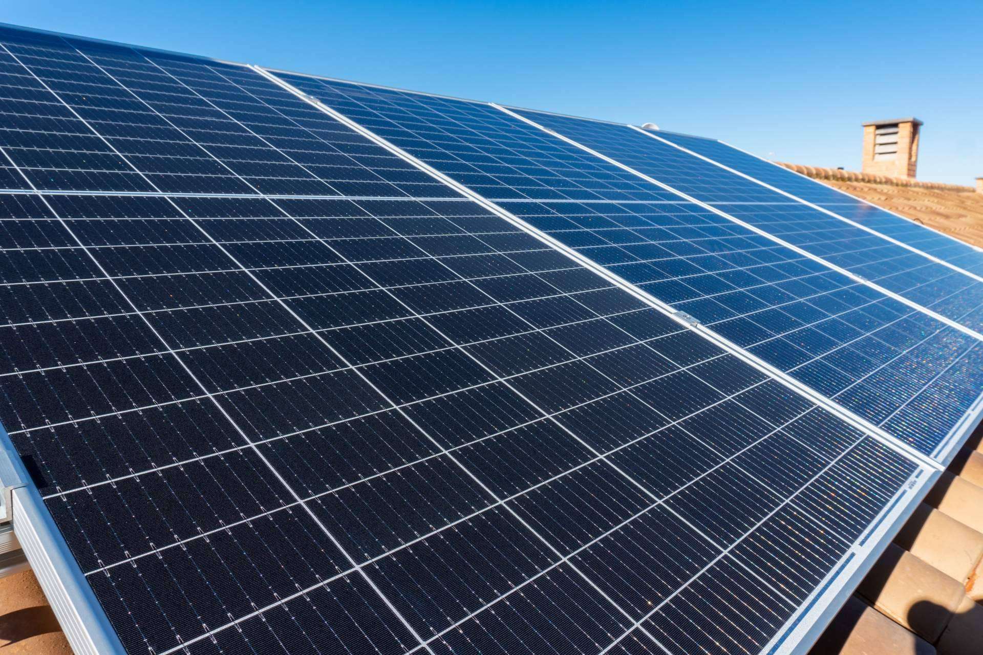 Ingeniería Masred ofrece subvenciones de placas solares en Valencia y Baleares