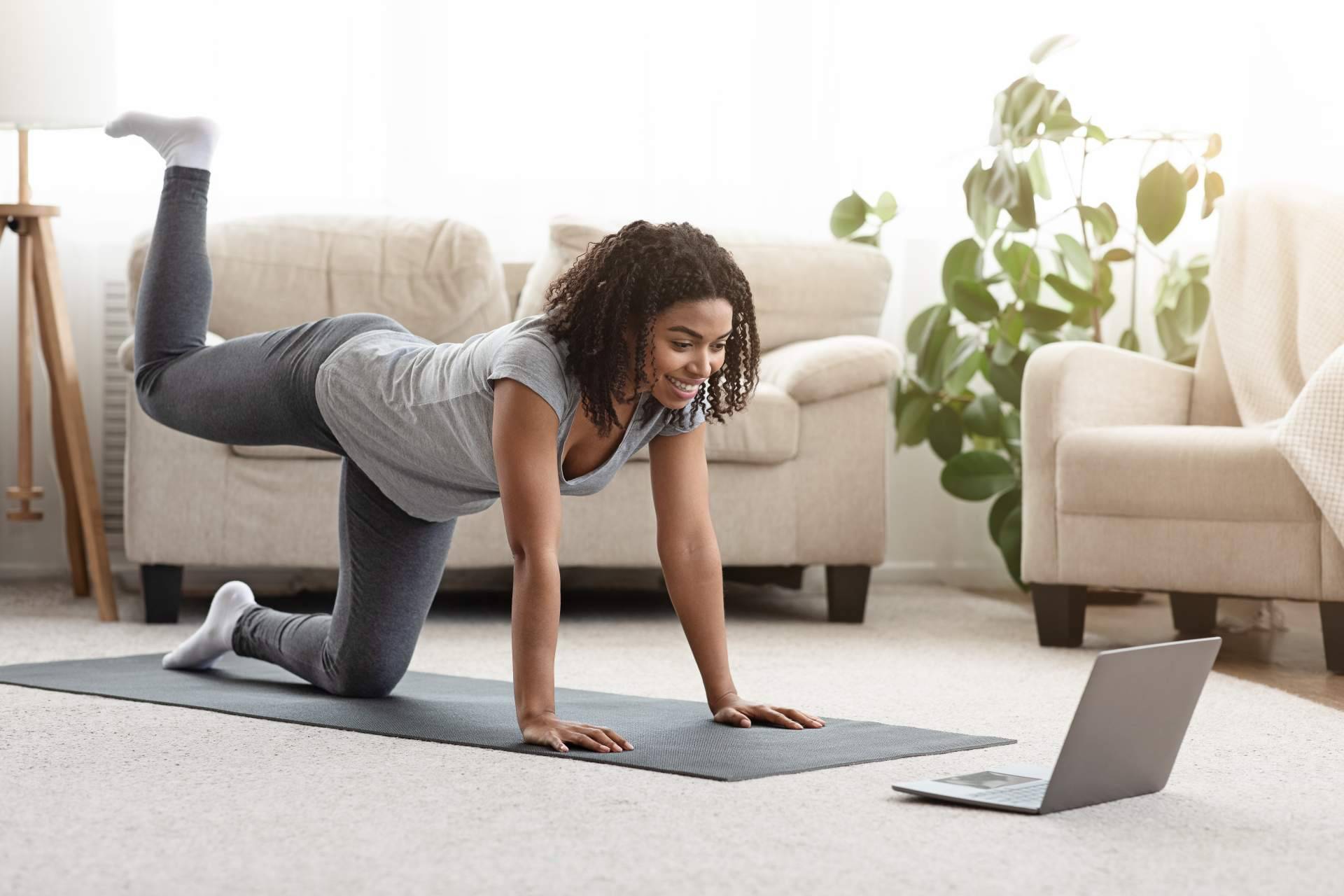 Entrenamiento en casa con Change Body Fitness y el método HIIT