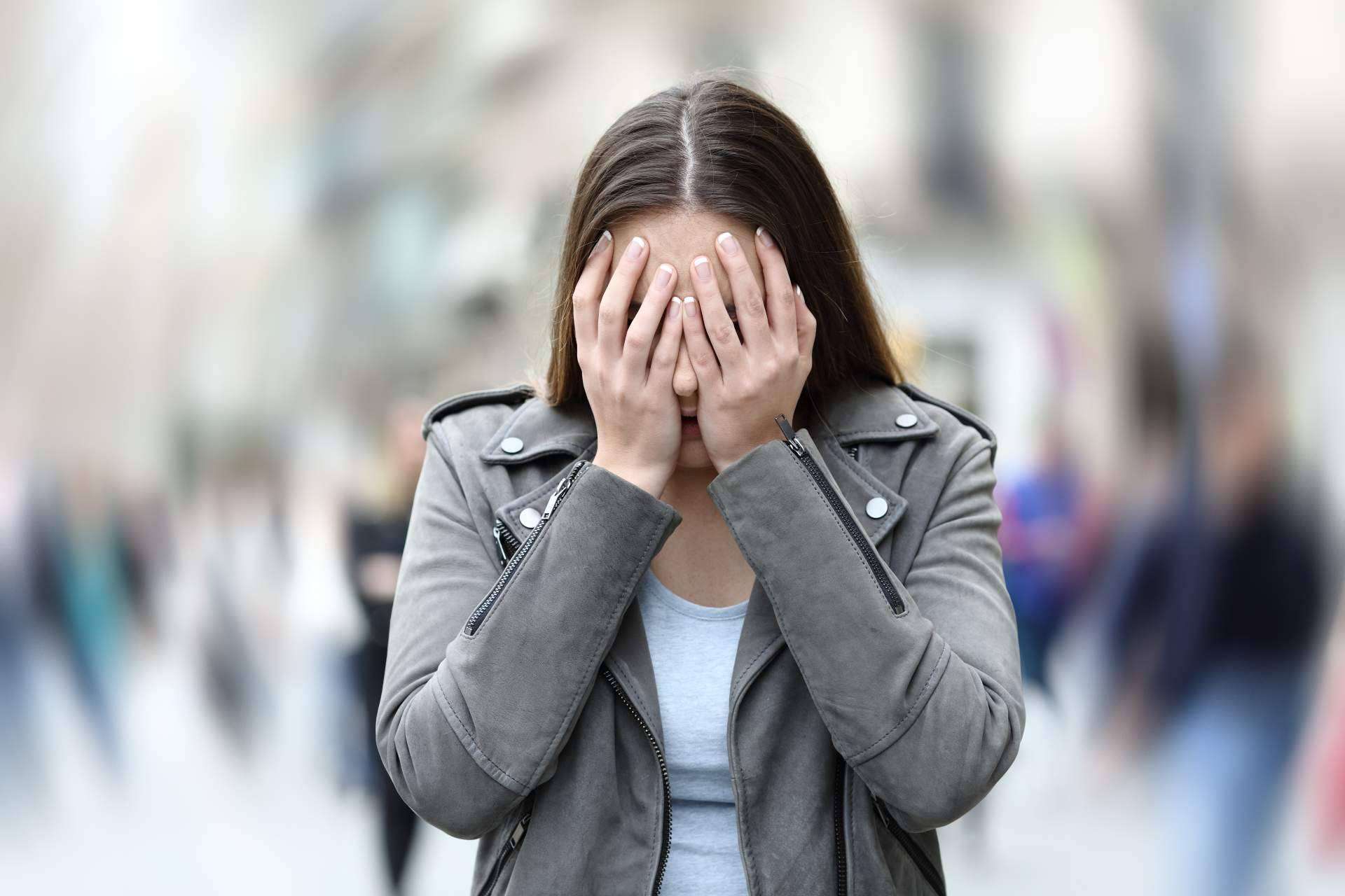 La peor época del año para la mayoría de pacientes de fobia social es la Navidad, por Psicopartner