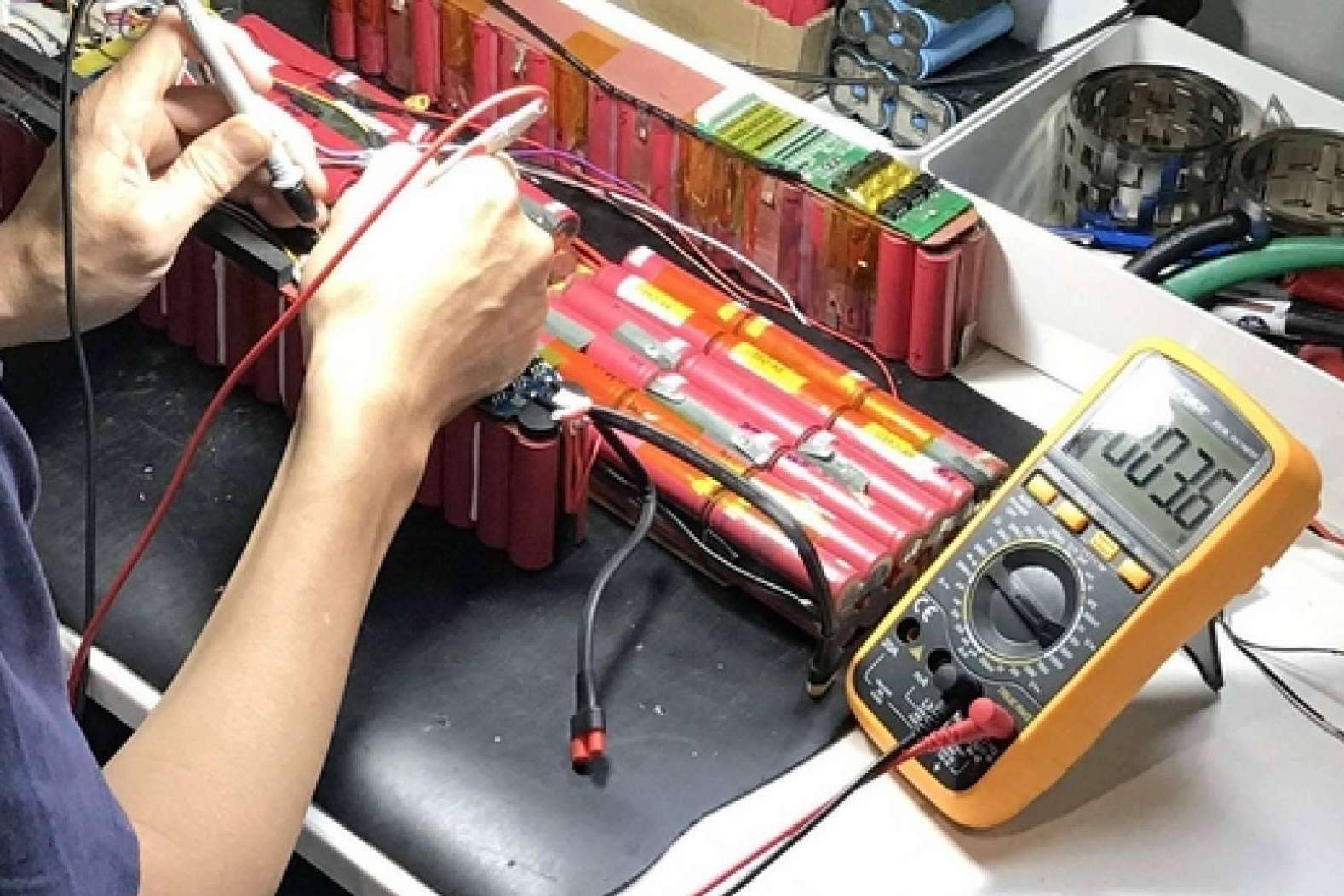 Reparación de patinetes eléctricos y repuestos de patinetes eléctricos en Arréglatelo
