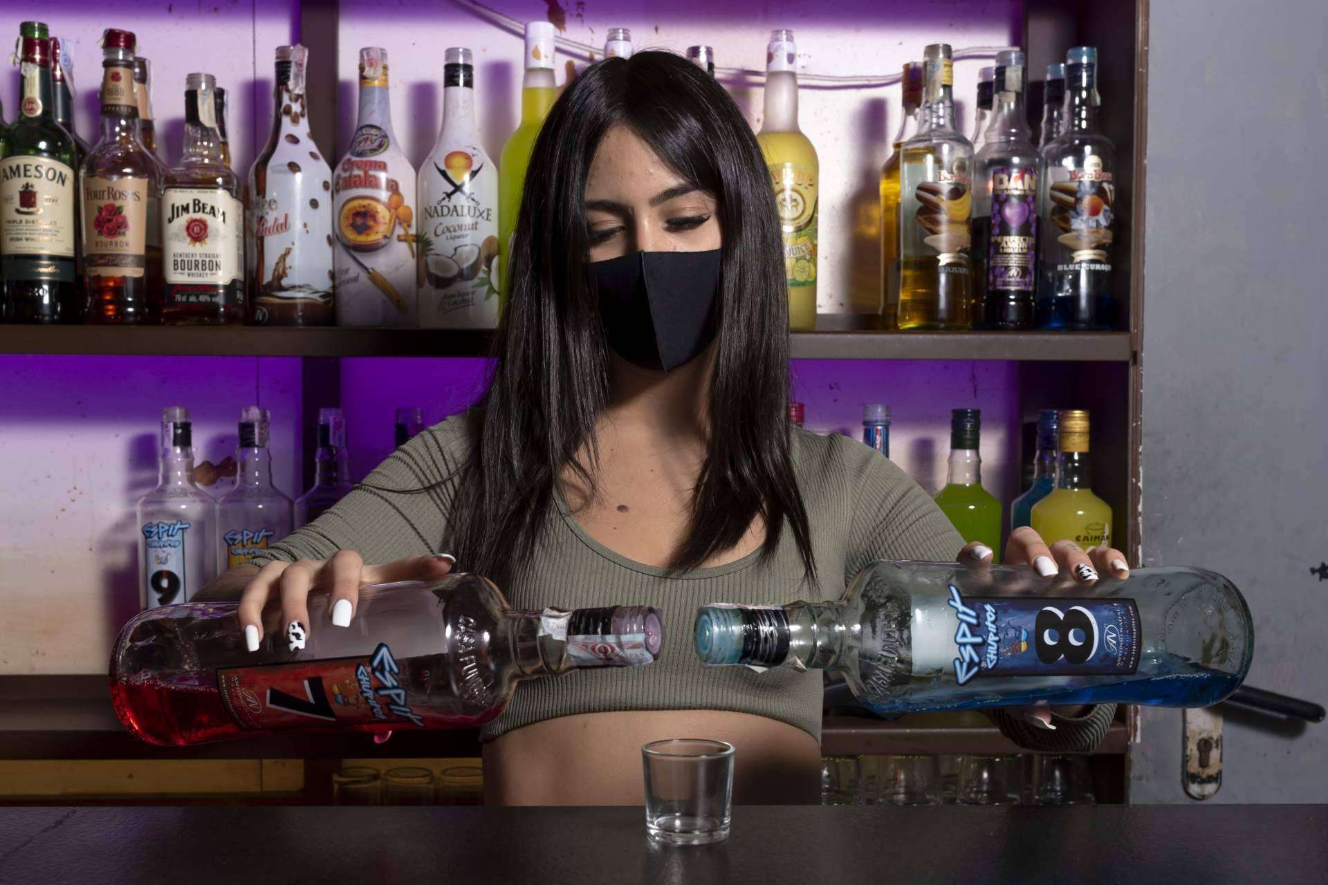 Los chupitos vuelven a estar de moda, por Commo - Espit Chupitos Madrid Sol