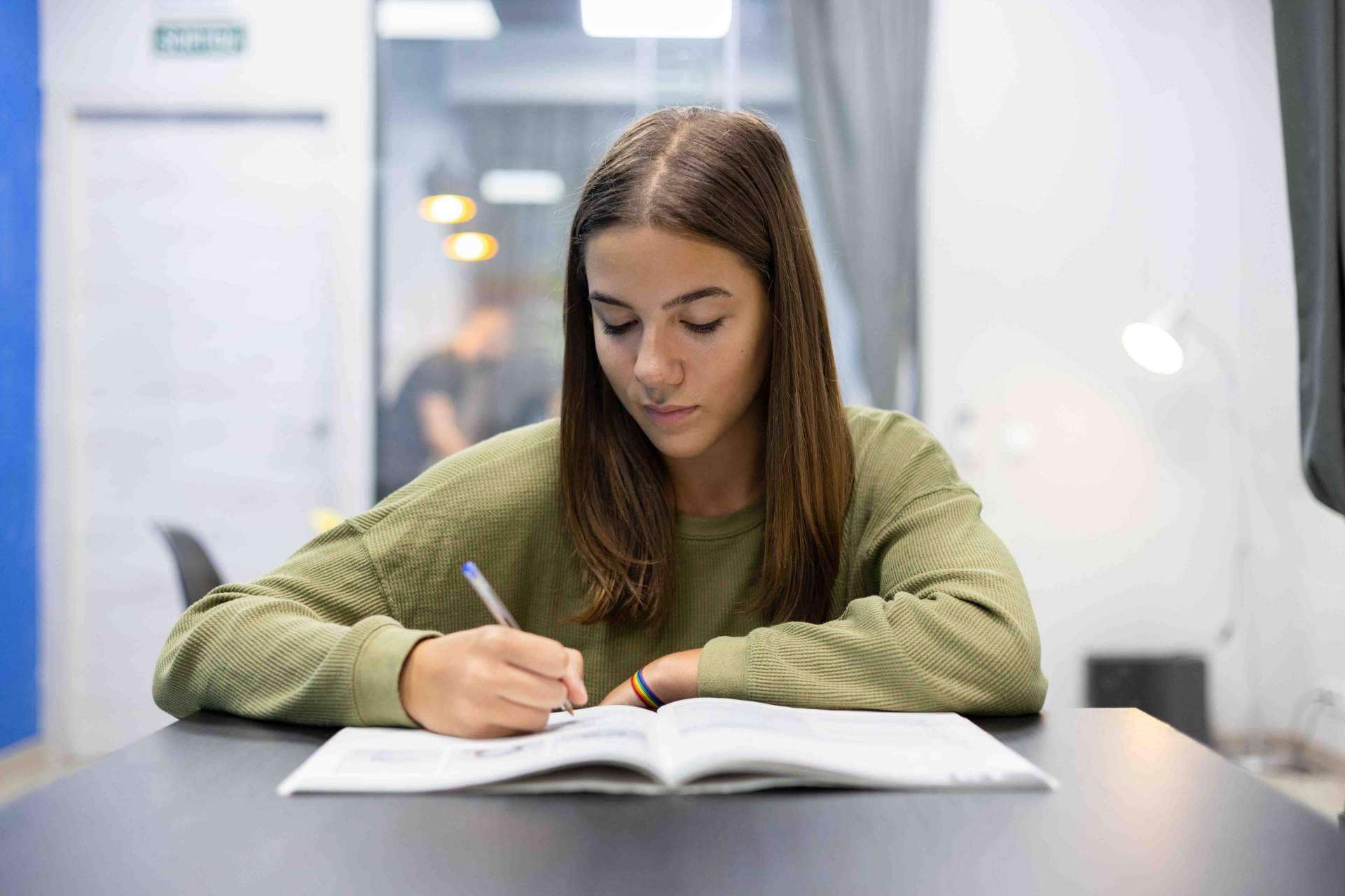 ¿Cómo elegir un curso de inglés?, por Bravo Academy